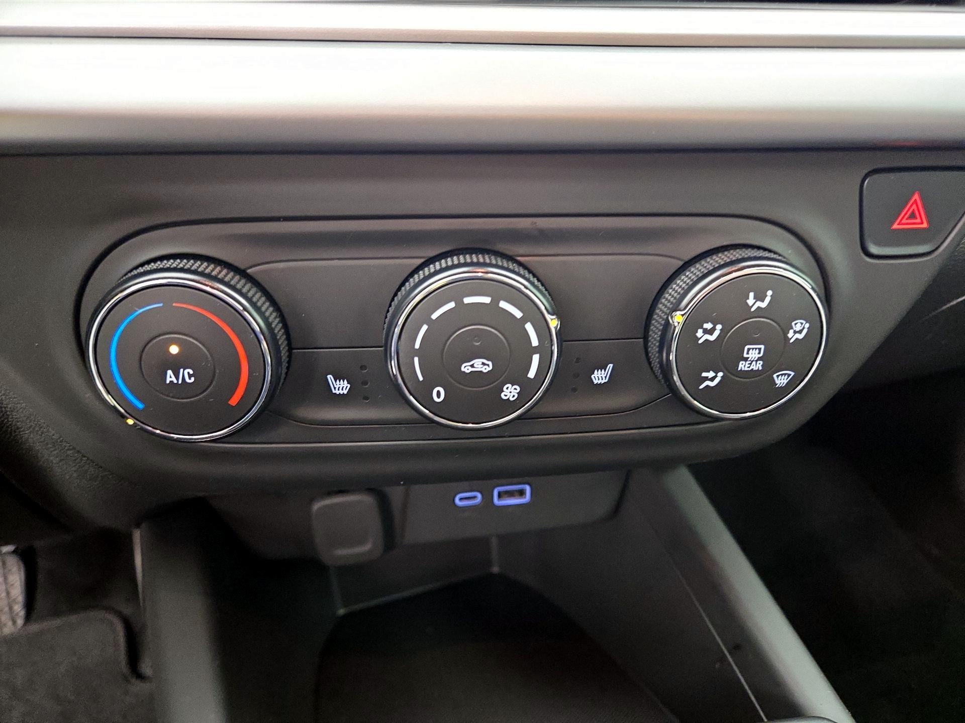 Thumbnail: 2024 Chevrolet Trax - 16