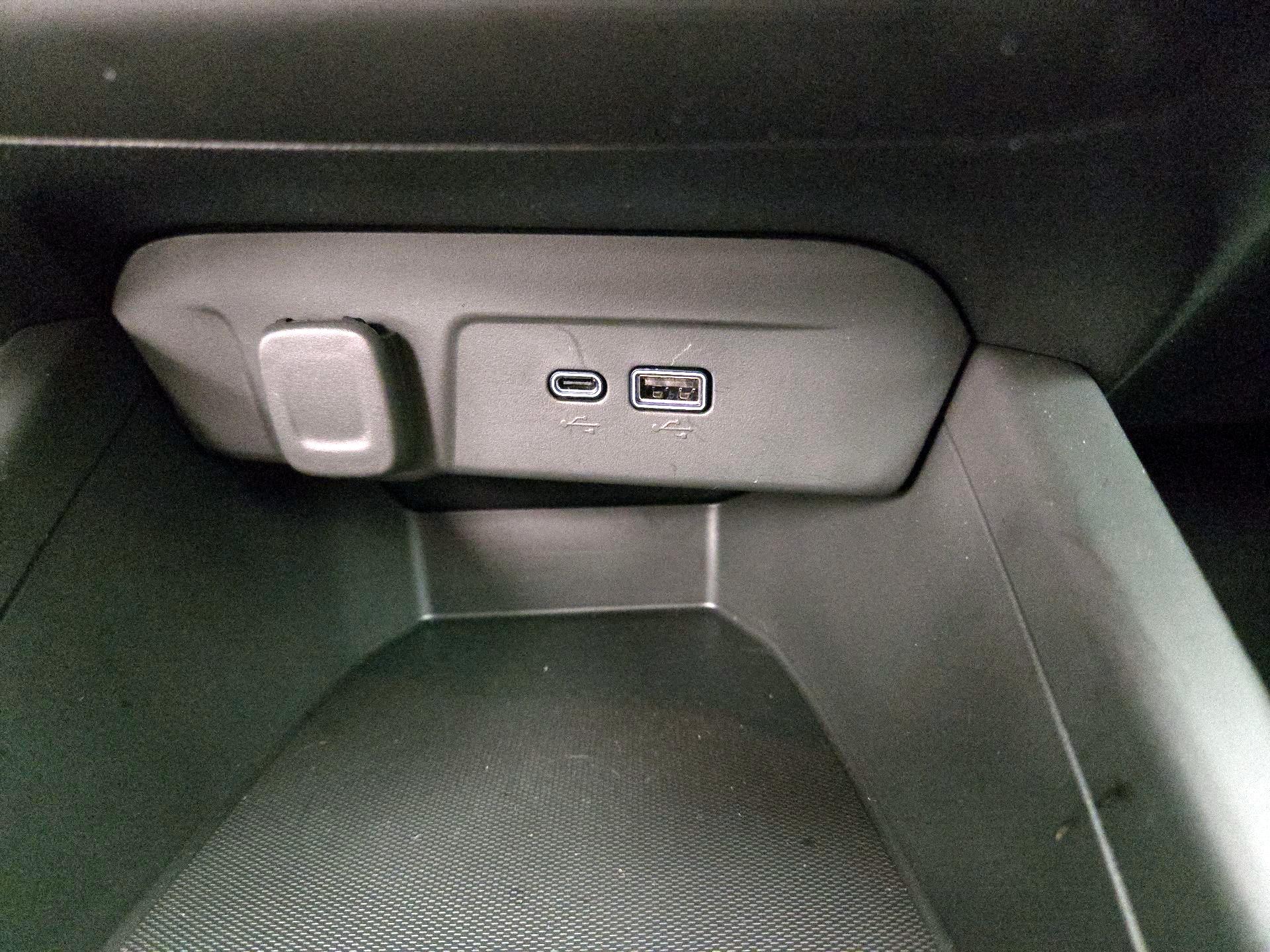 Thumbnail: 2024 Chevrolet Trax - 18