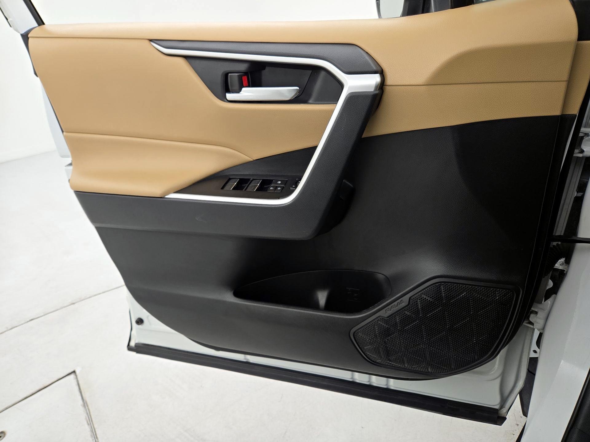 Thumbnail: 2023 Toyota RAV4 - 12