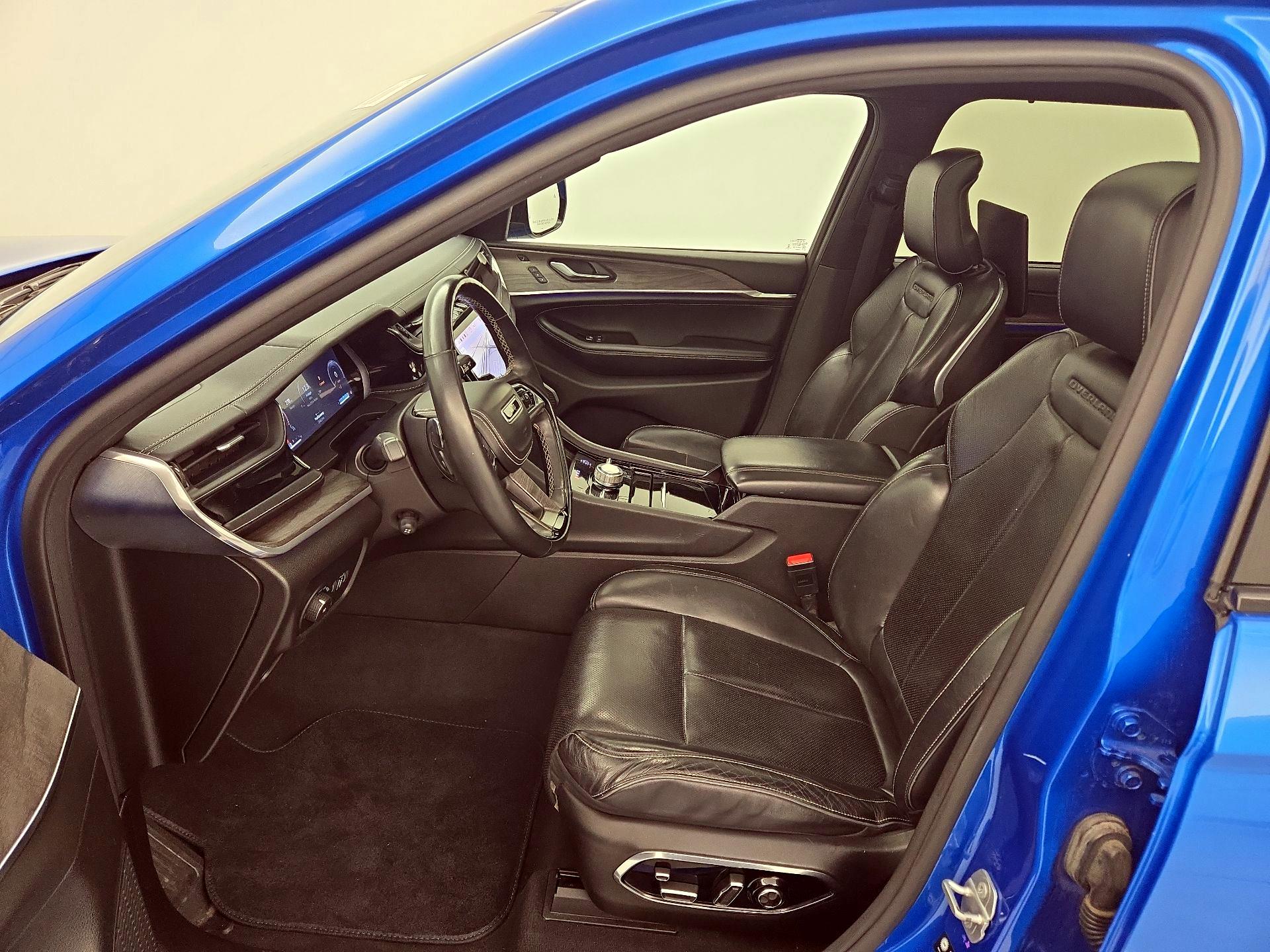 Thumbnail: 2023 Jeep Grand Cherokee L - 11