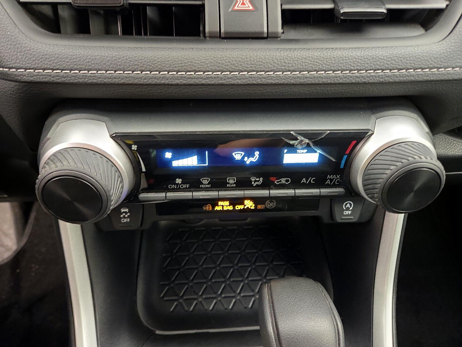 Thumbnail: 2024 Toyota RAV4 - 16