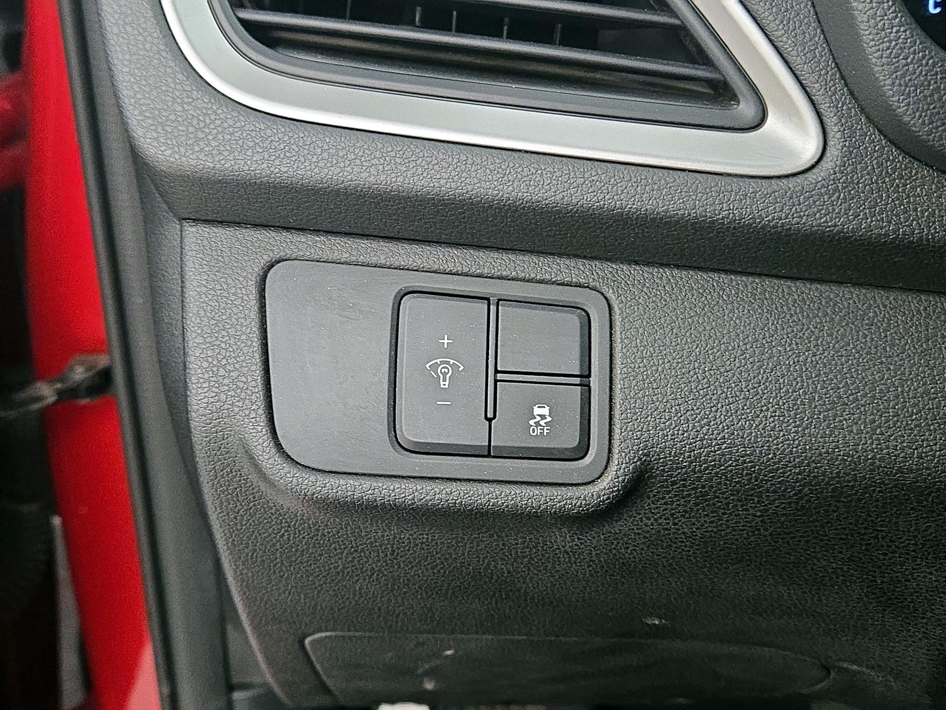 Thumbnail: 2018 Hyundai Accent - 13