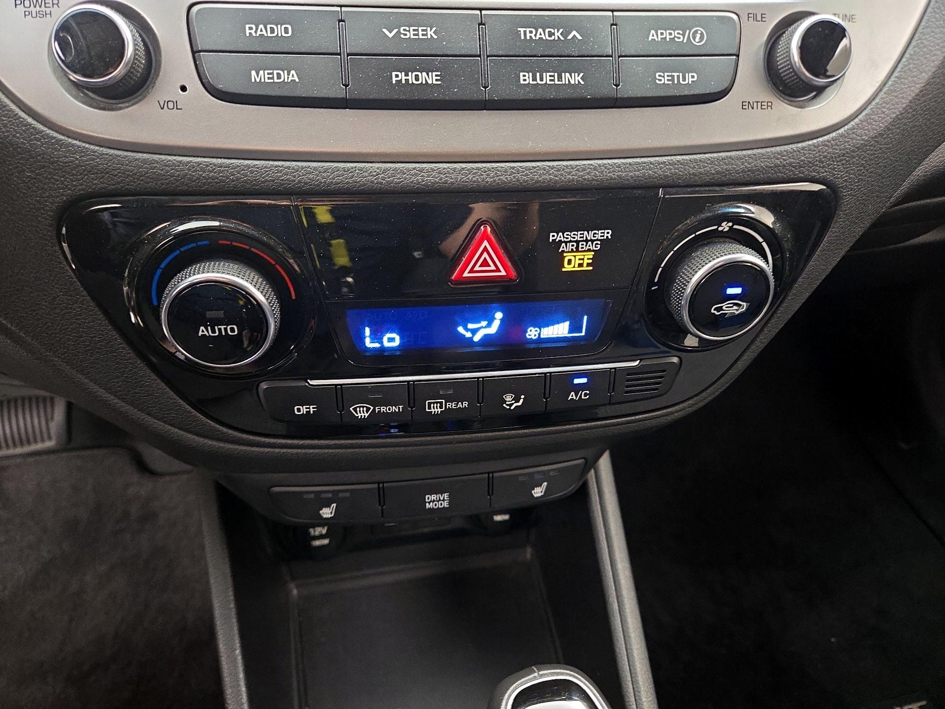 Thumbnail: 2018 Hyundai Accent - 16