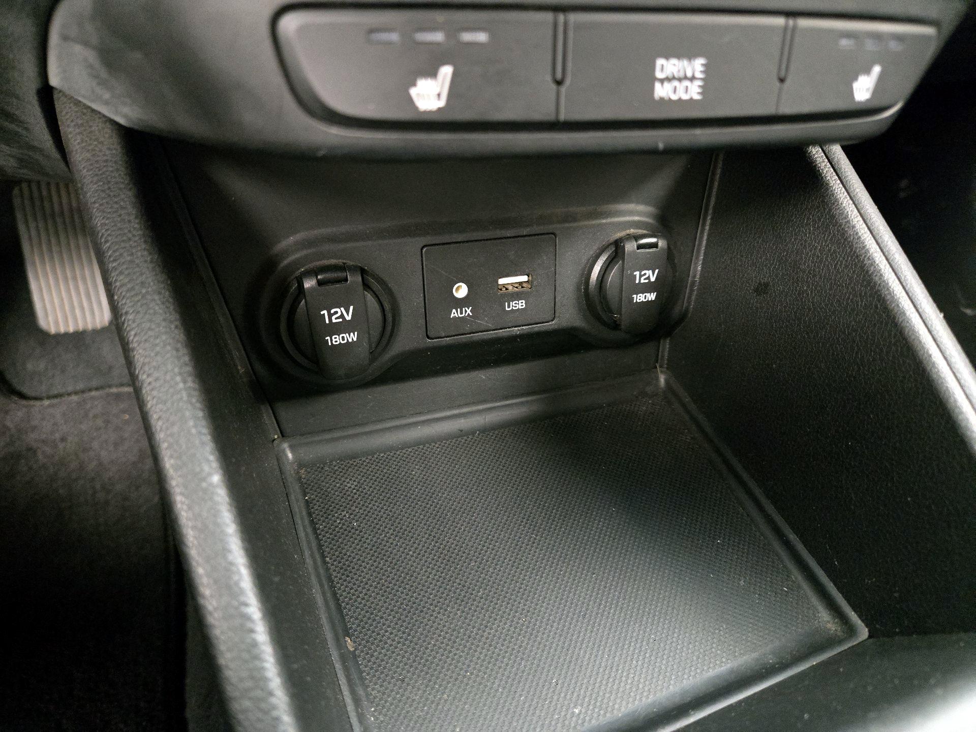 Thumbnail: 2018 Hyundai Accent - 18