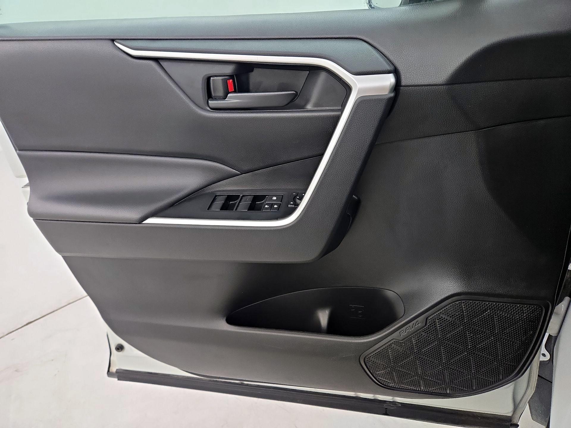 Thumbnail: 2024 Toyota RAV4 - 12