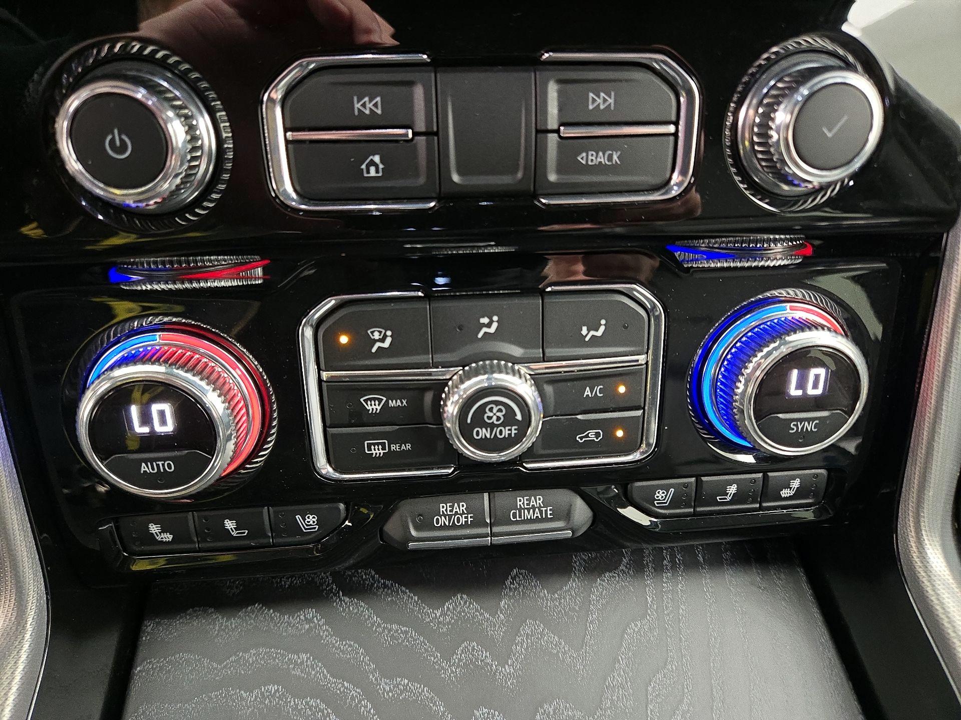 Thumbnail: 2021 GMC Yukon - 17