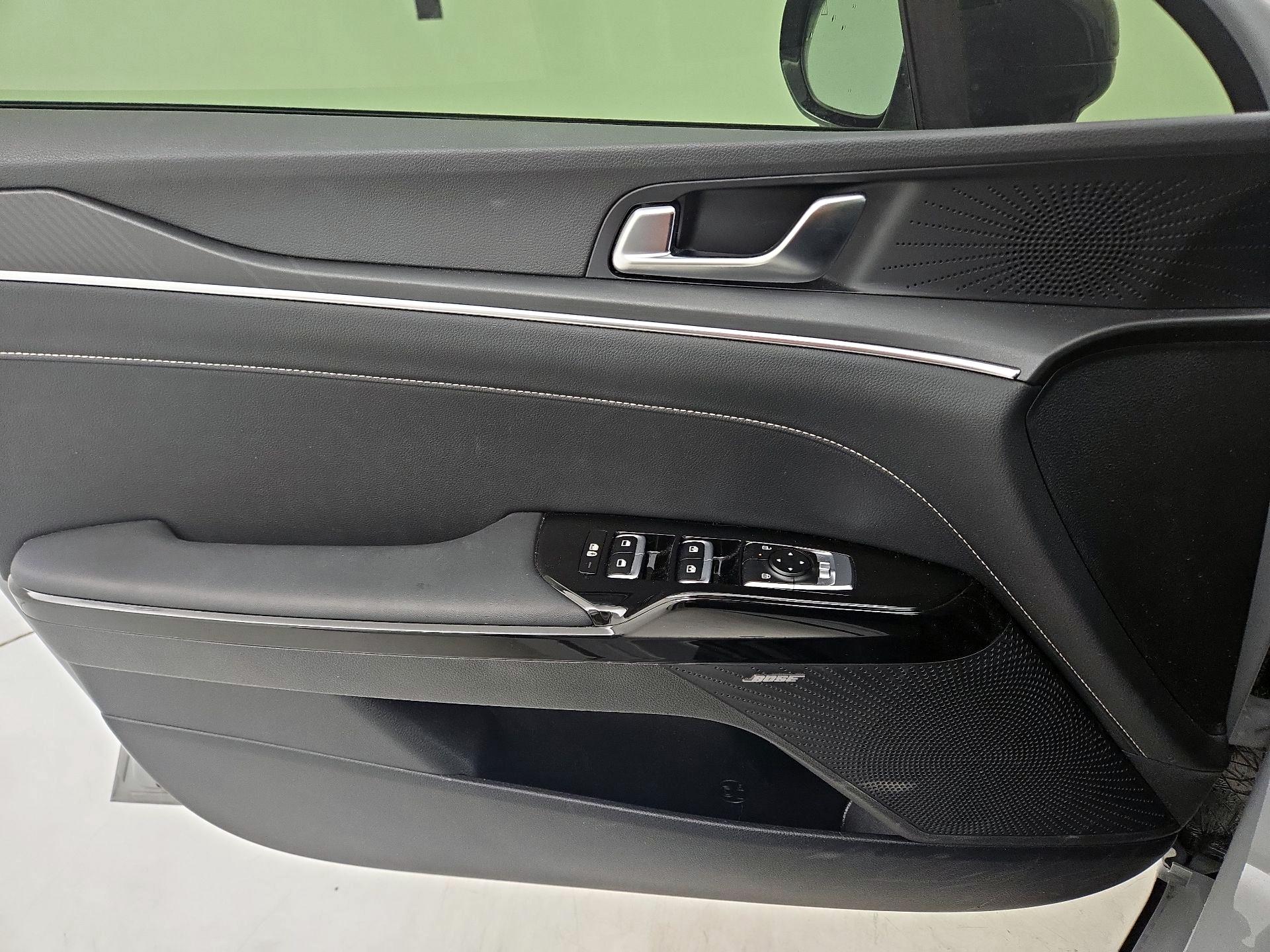 Thumbnail: 2025 Kia K5 - 12