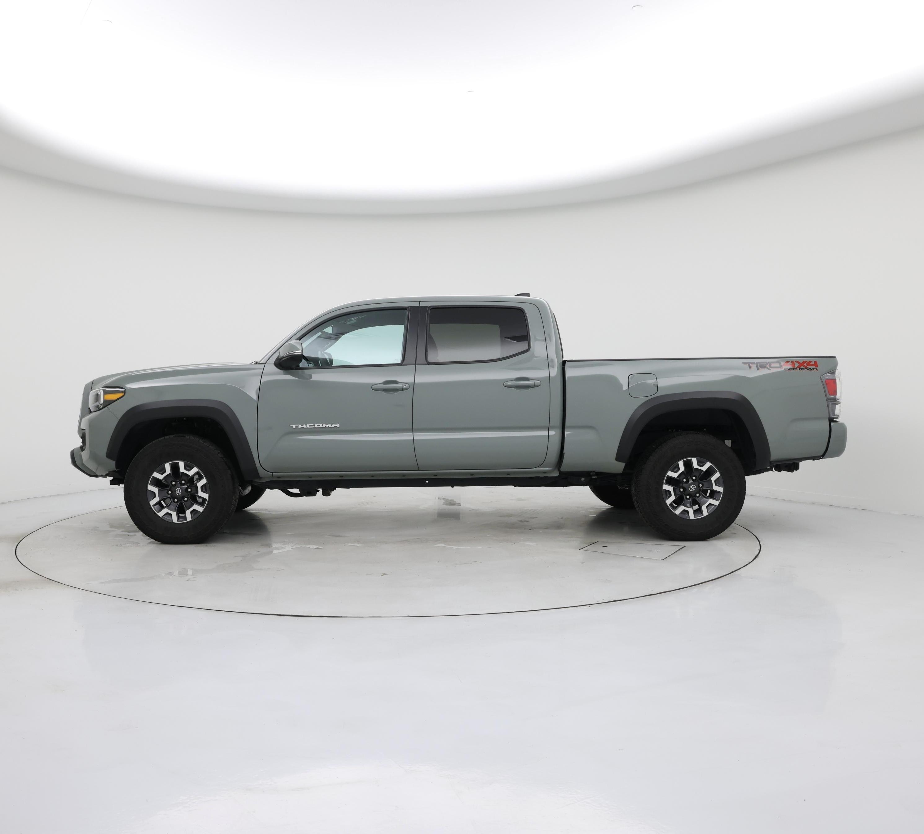 Thumbnail: 2023 Toyota Tacoma - 3