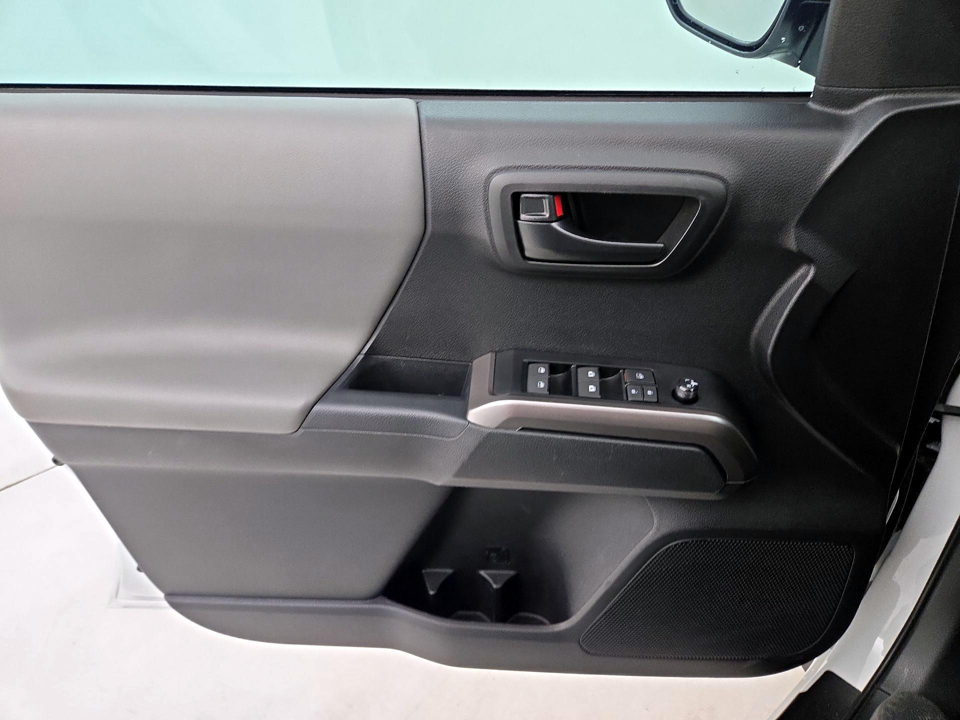 Thumbnail: 2023 Toyota Tacoma - 12