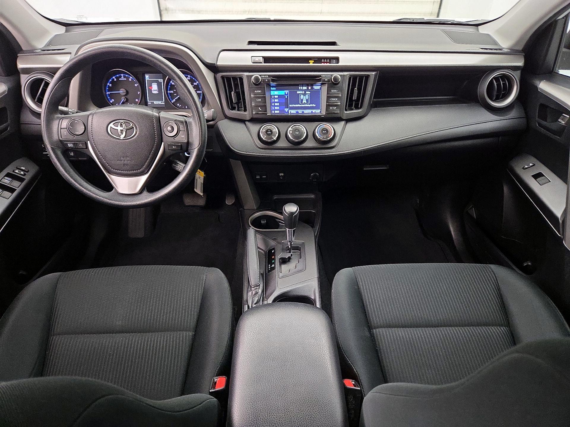 Thumbnail: 2018 Toyota RAV4 - 9