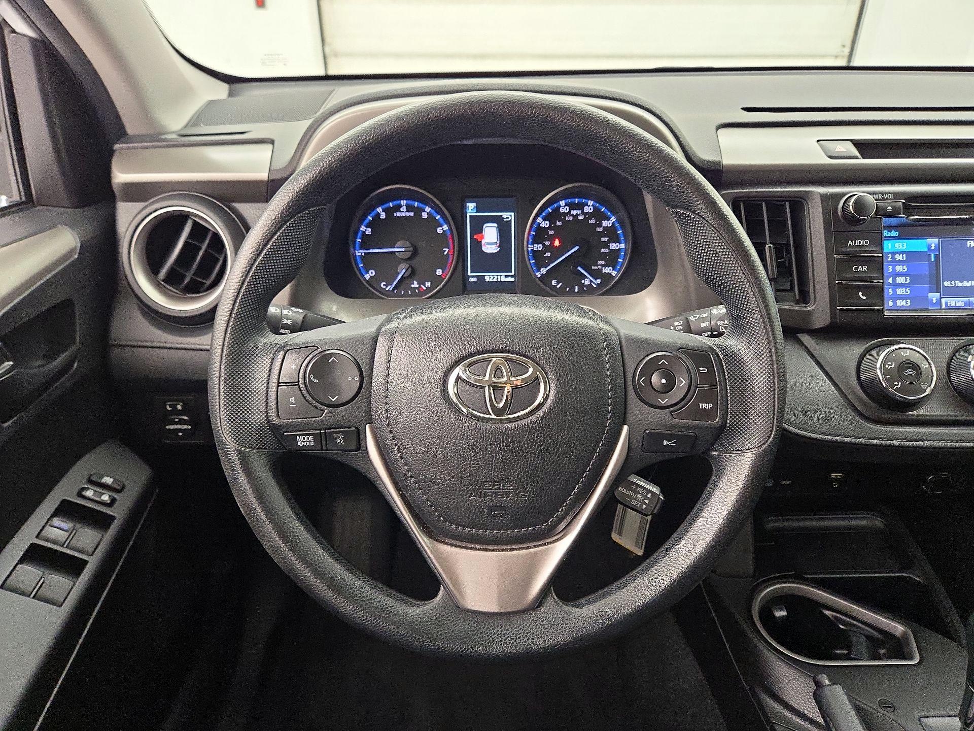 Thumbnail: 2018 Toyota RAV4 - 10