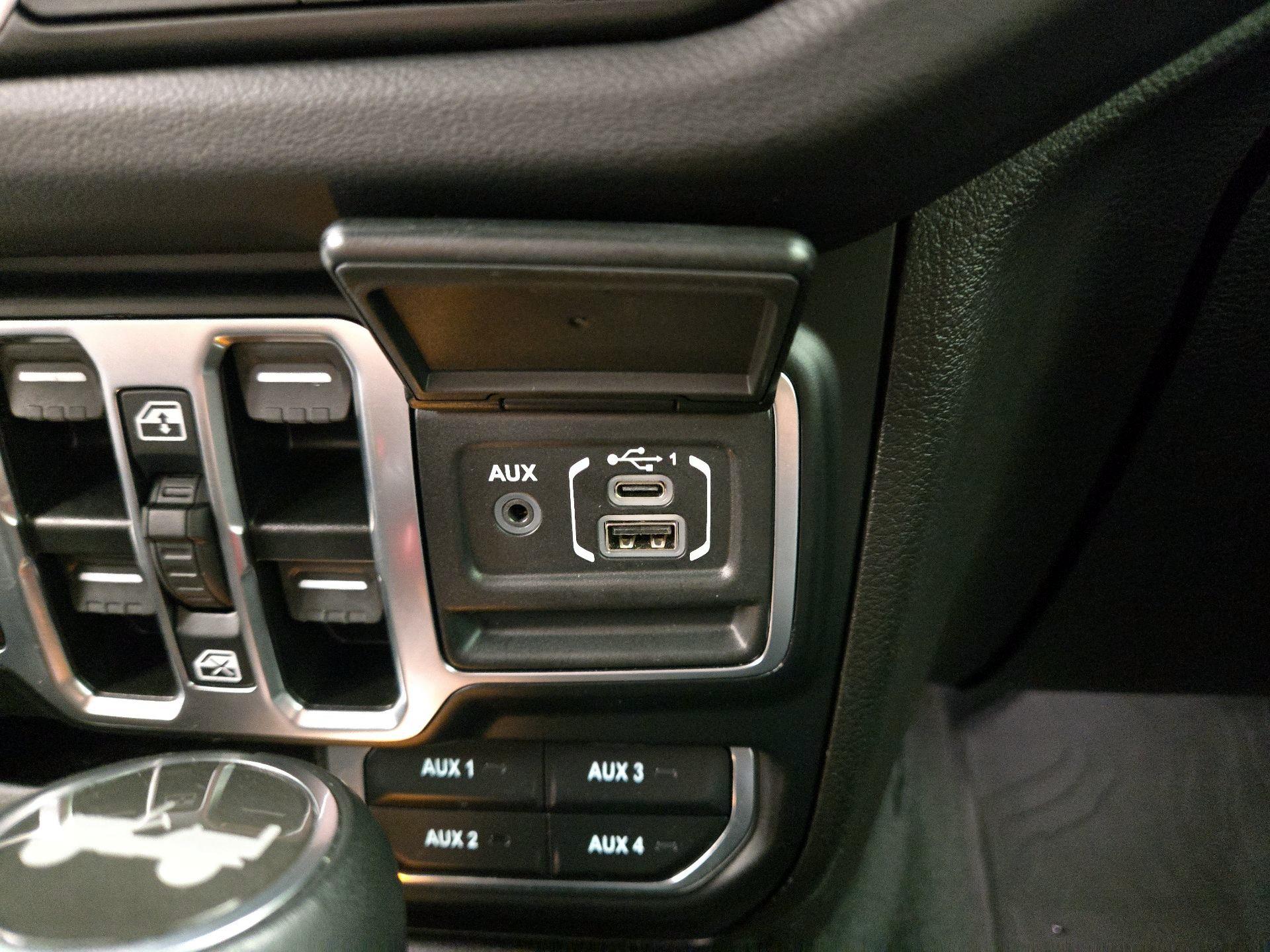 Thumbnail: 2024 Jeep Wrangler - 19