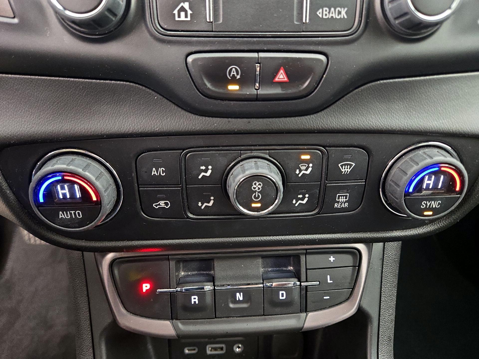 Thumbnail: 2022 GMC Terrain - 16