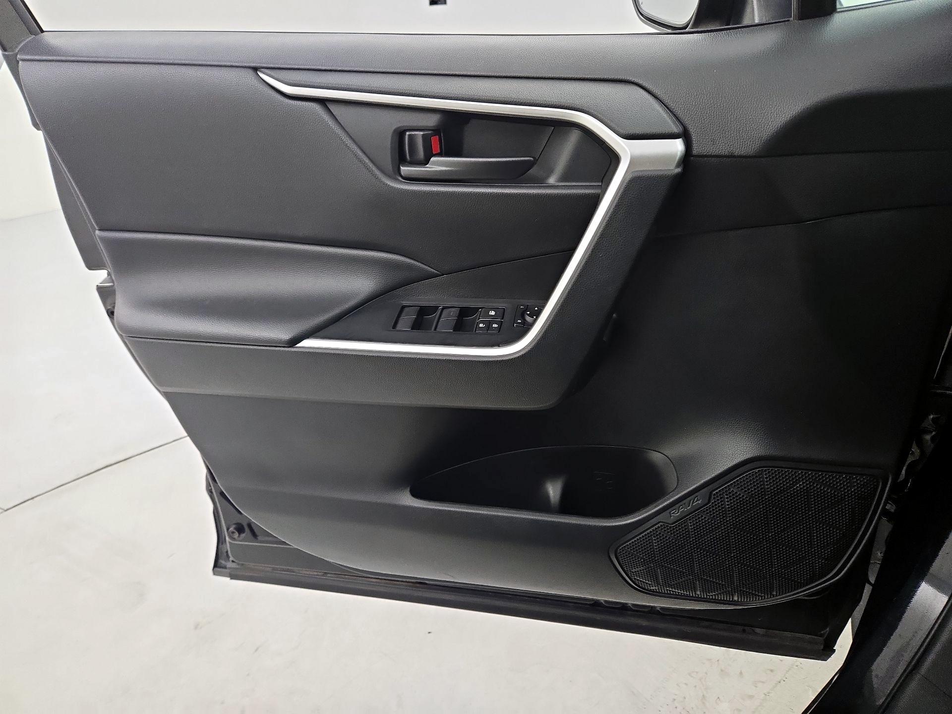 Thumbnail: 2024 Toyota RAV4 - 12