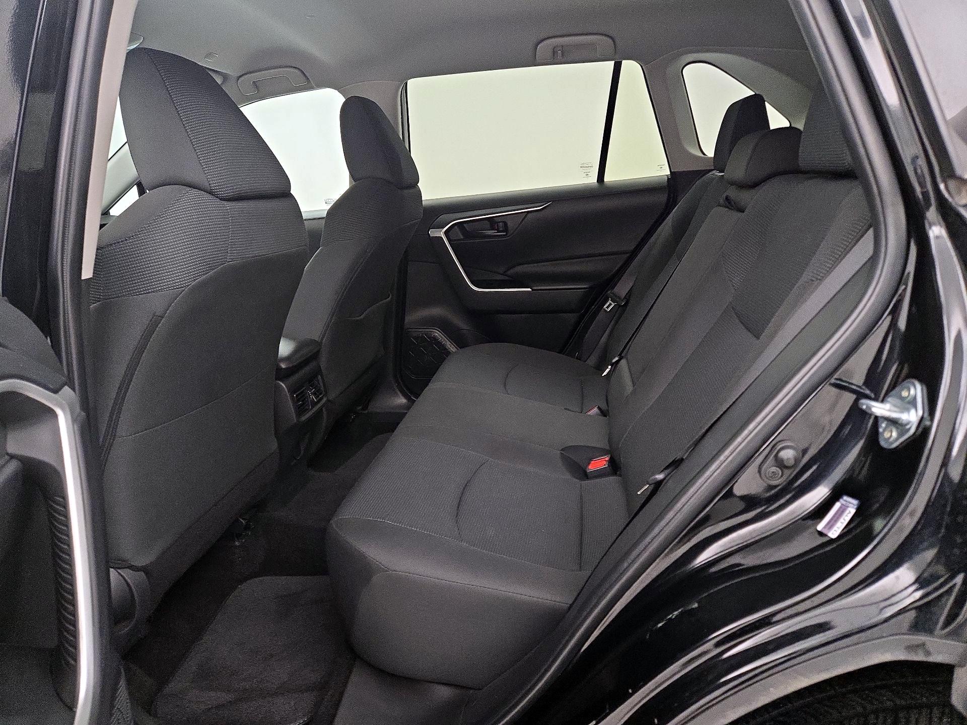 Thumbnail: 2024 Toyota RAV4 - 19