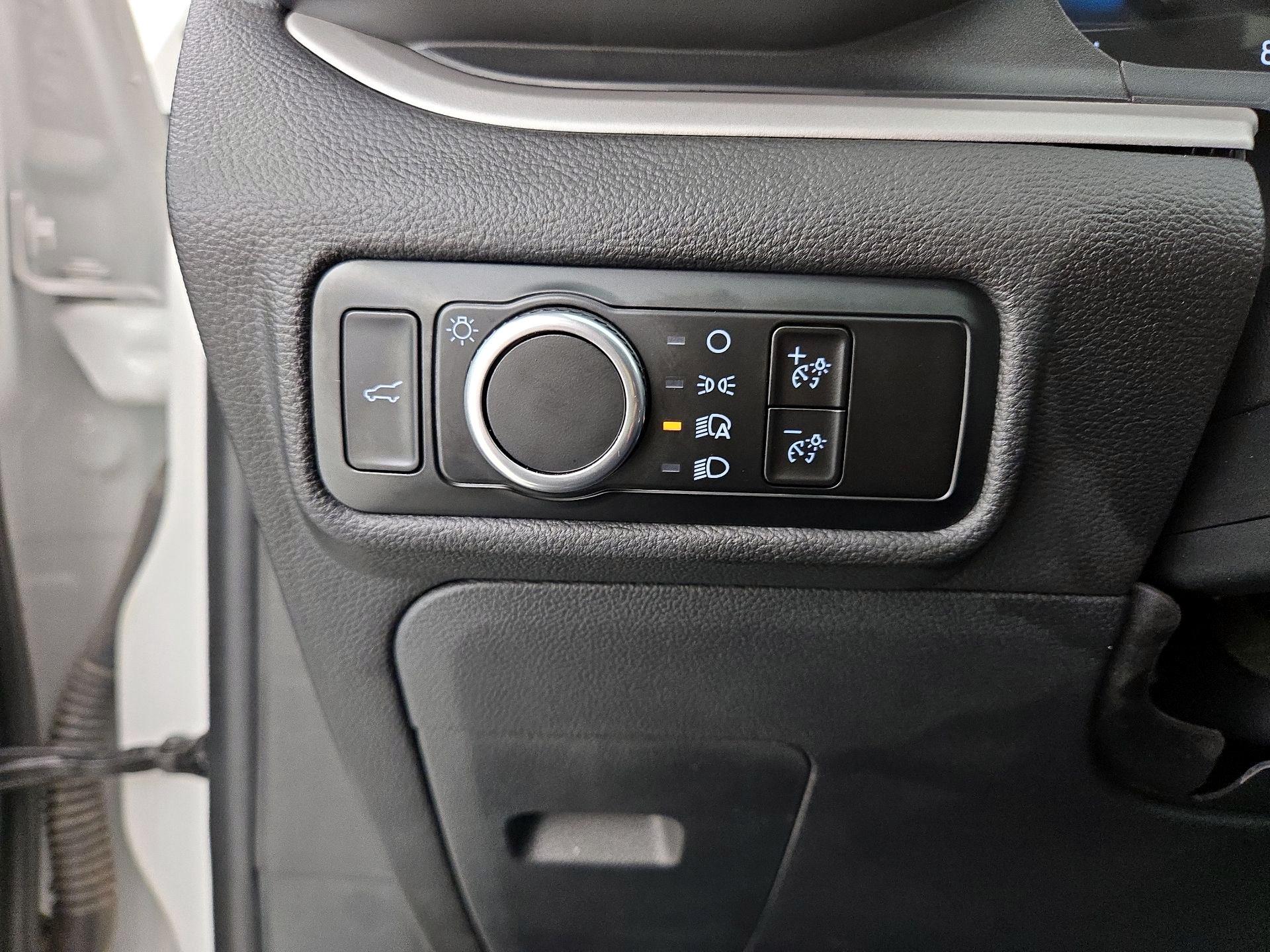 Thumbnail: 2023 Ford Explorer - 13