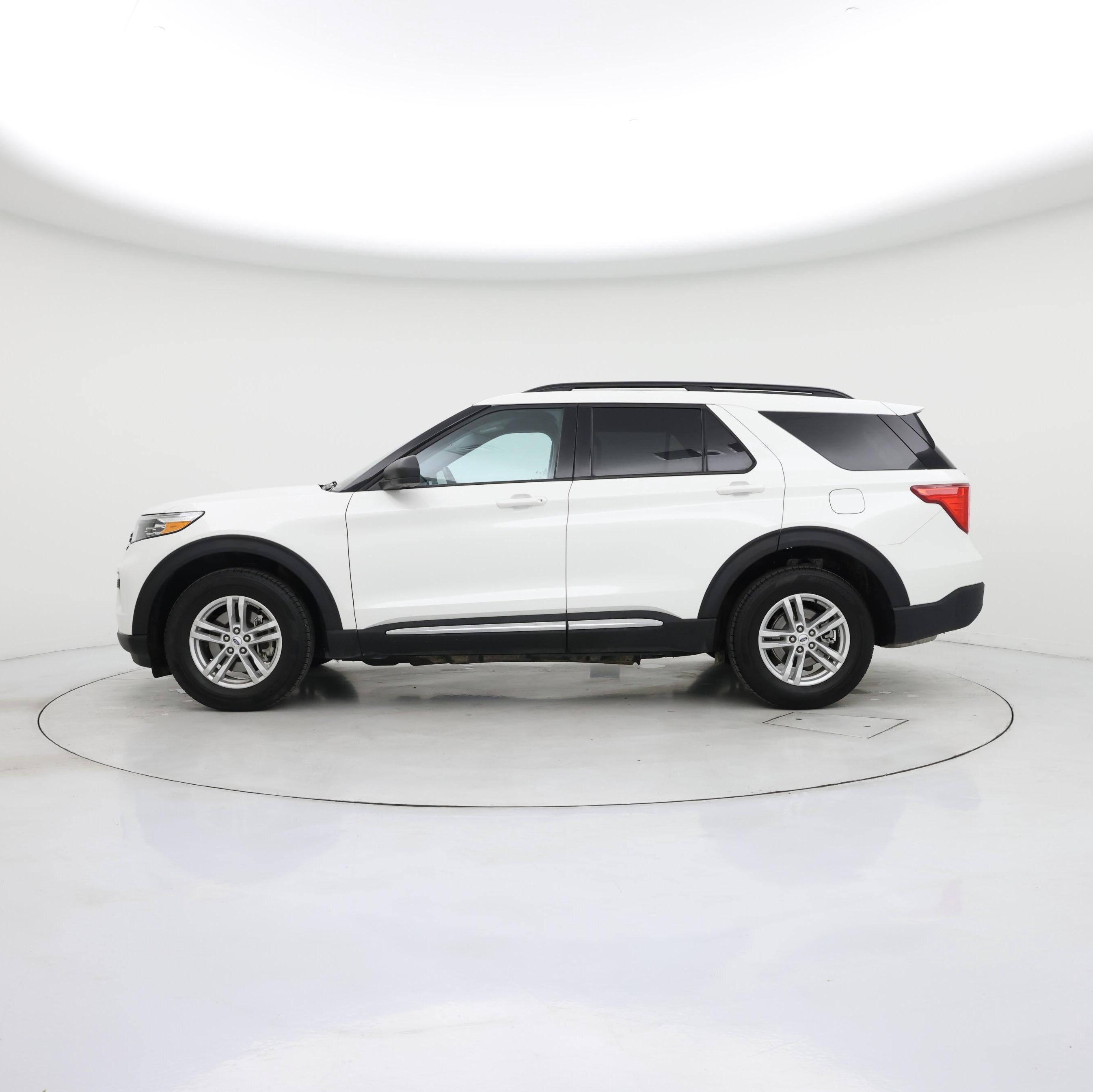 Thumbnail: 2023 Ford Explorer - 3