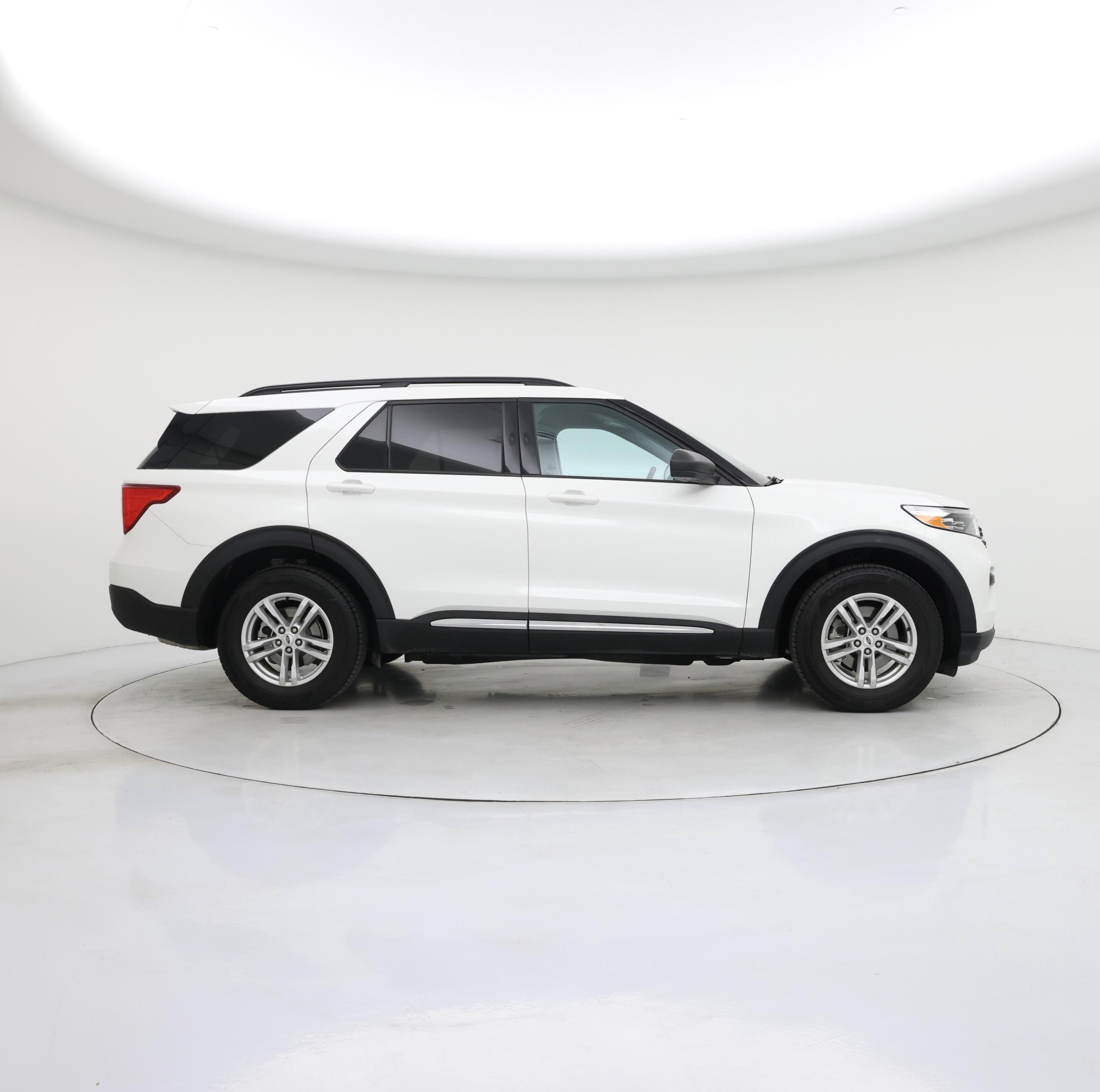 Thumbnail: 2023 Ford Explorer - 7