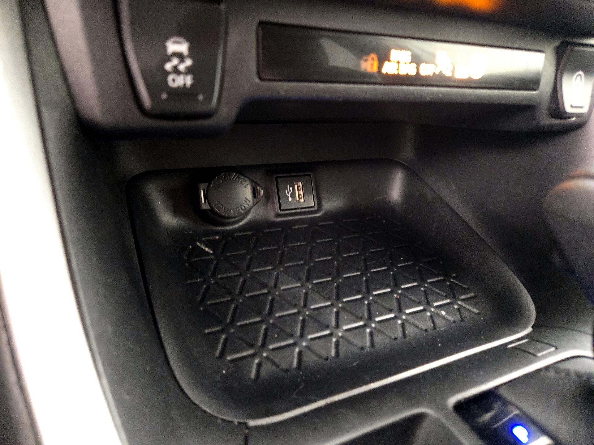 Thumbnail: 2024 Toyota RAV4 - 18