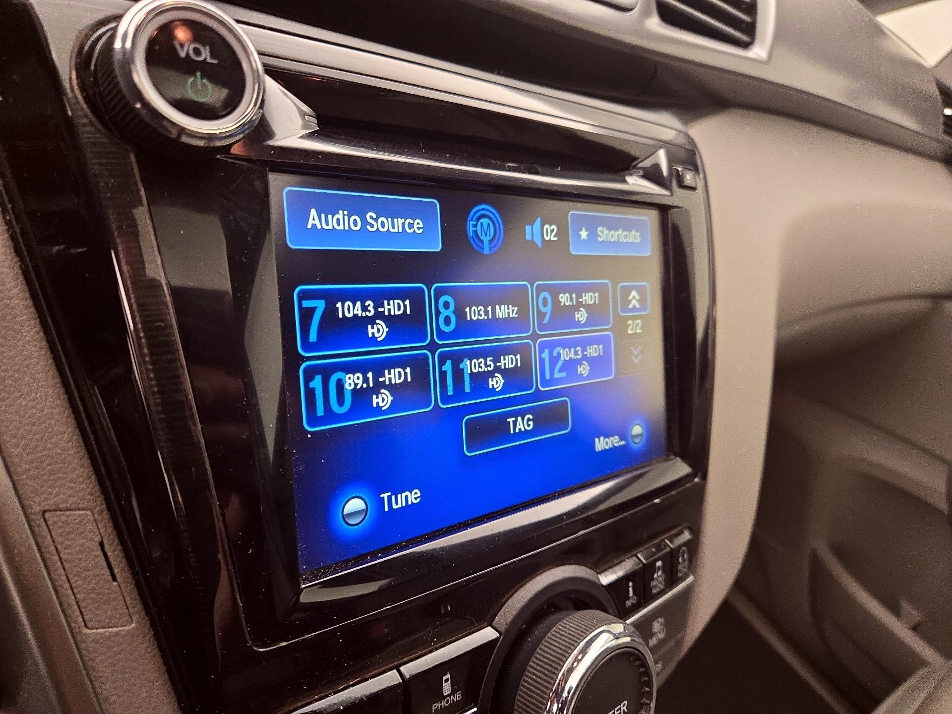 Thumbnail: 2015 Honda Odyssey - 16