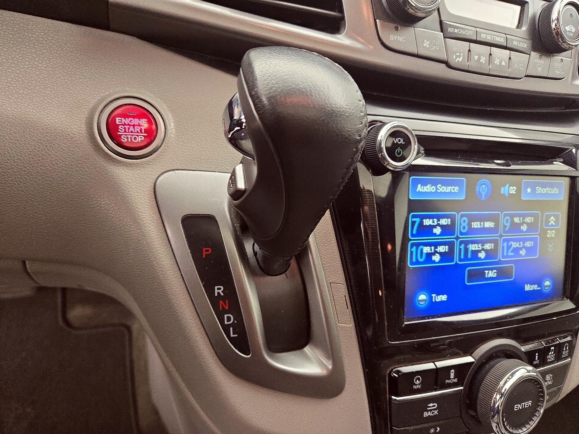 Thumbnail: 2015 Honda Odyssey - 18