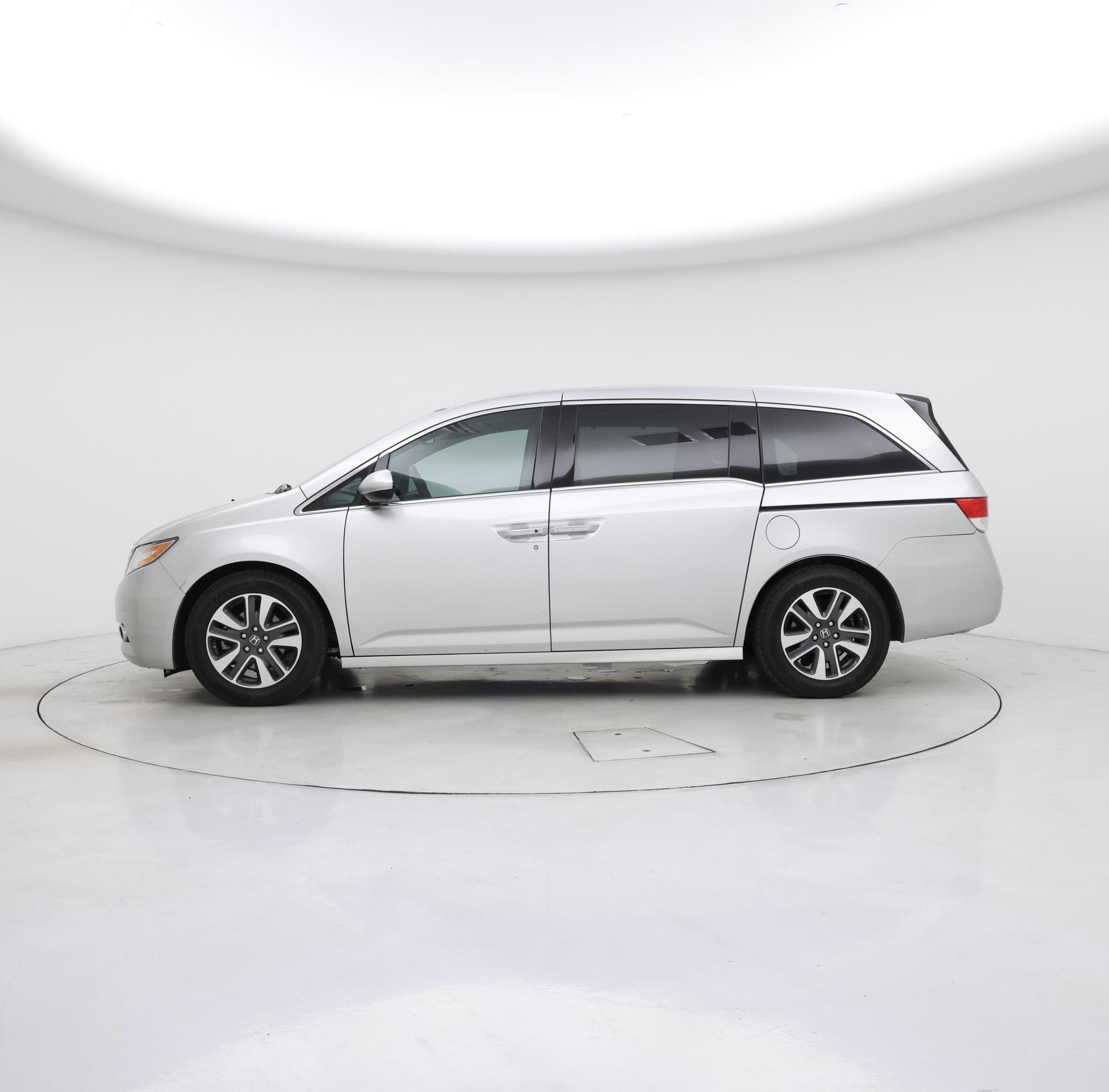 Thumbnail: 2015 Honda Odyssey - 3