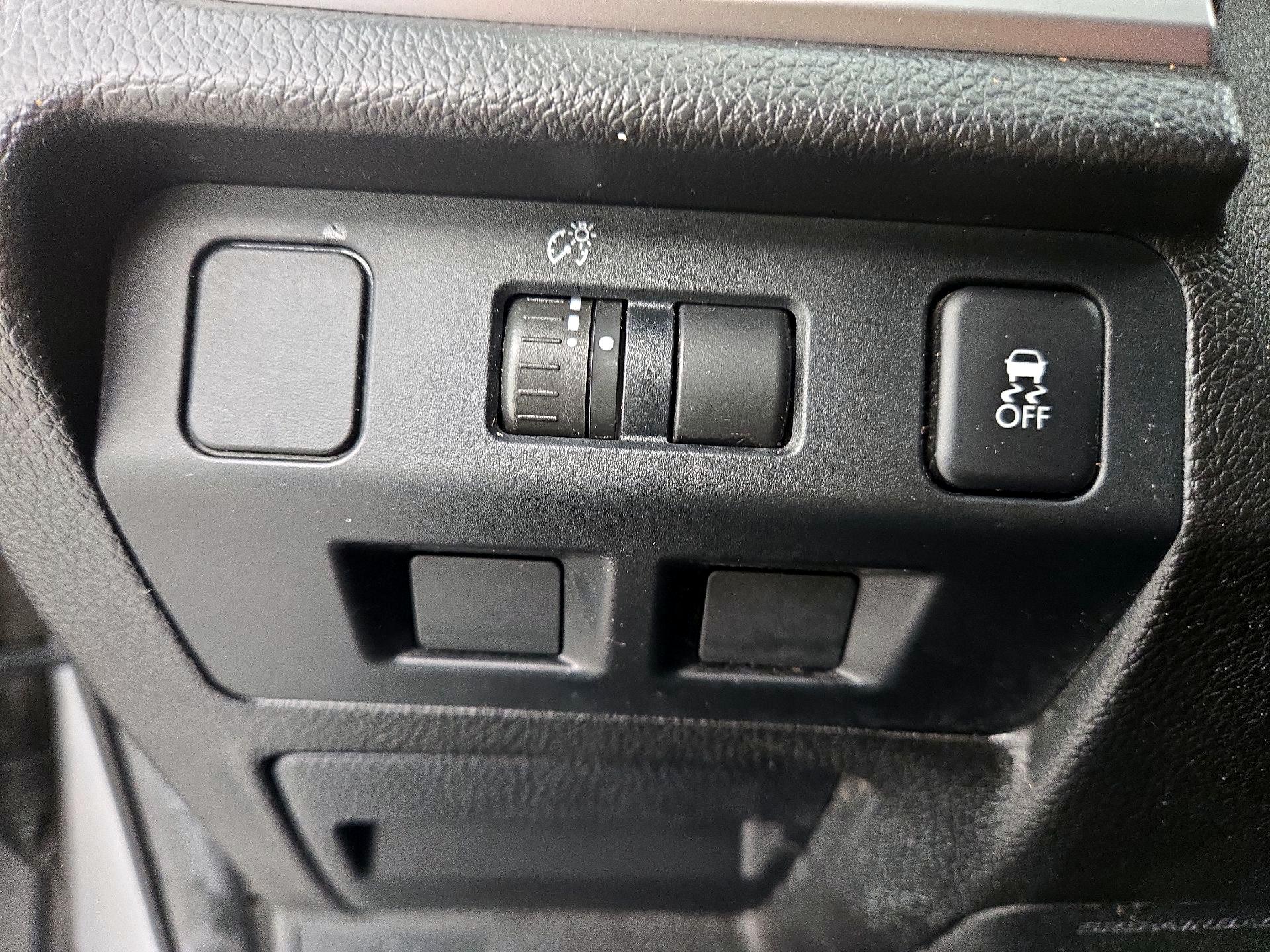 Thumbnail: 2014 Subaru Forester - 13