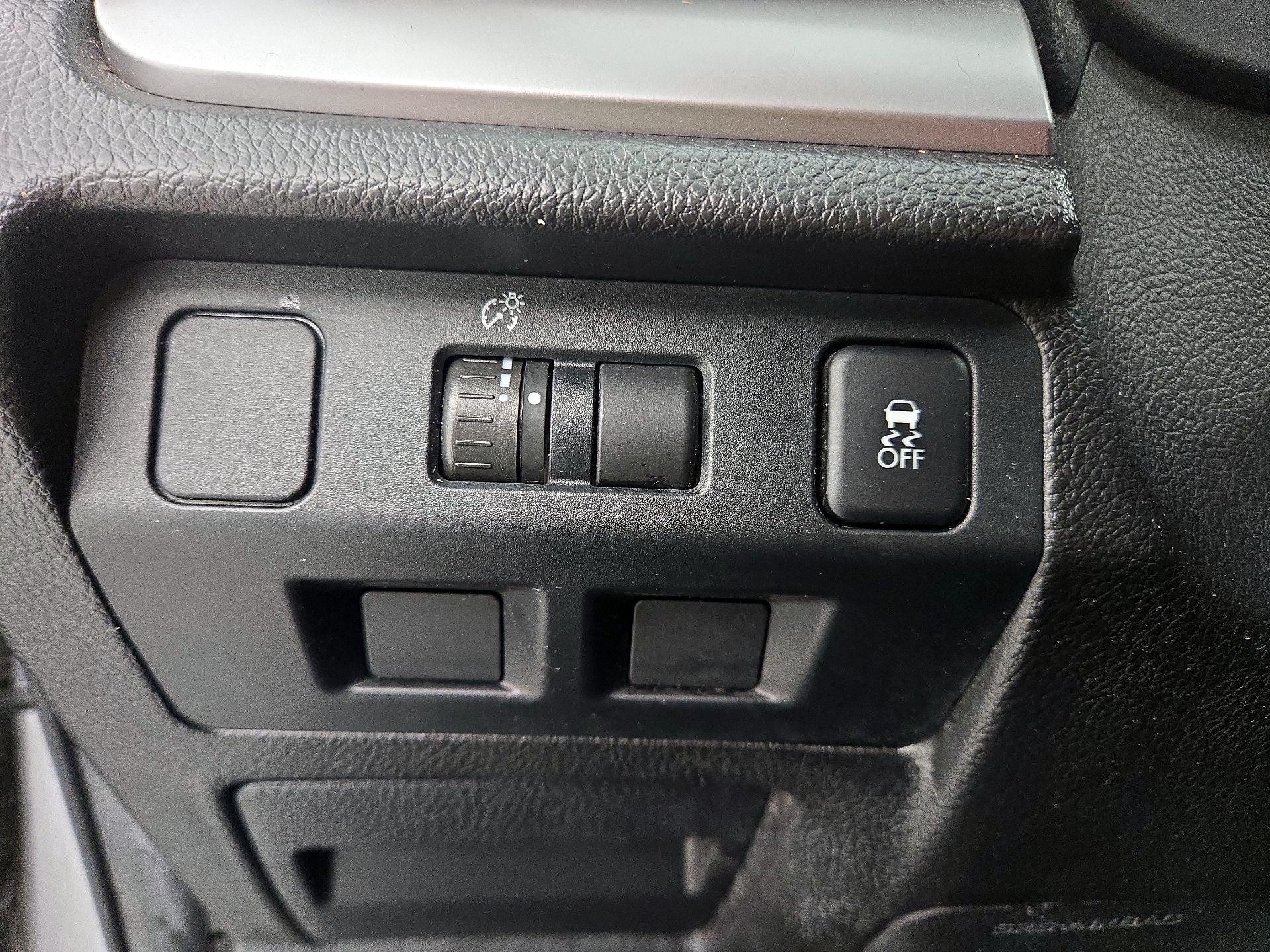 Thumbnail: 2014 Subaru Forester - 14