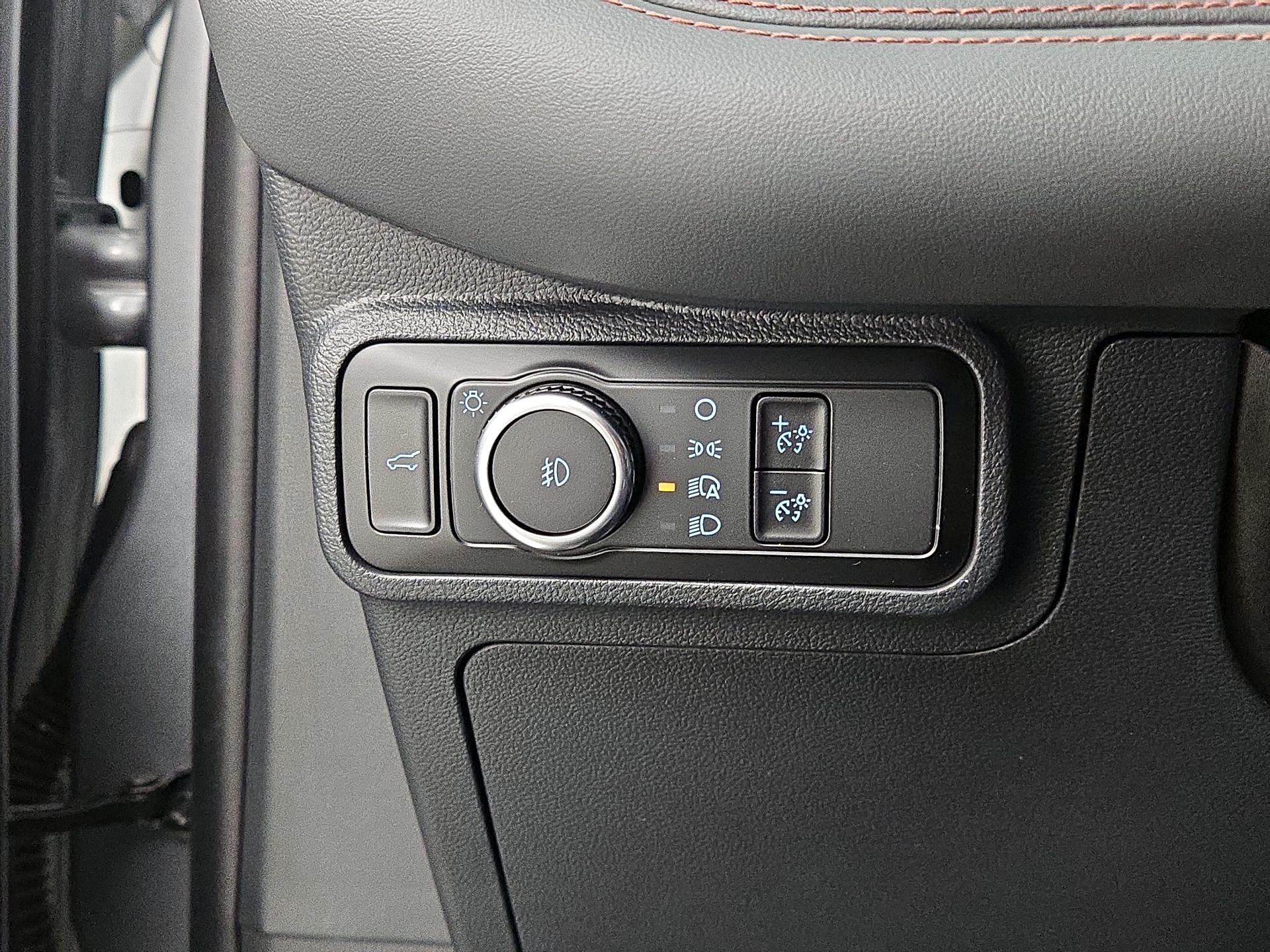 Thumbnail: 2025 Ford Explorer - 13