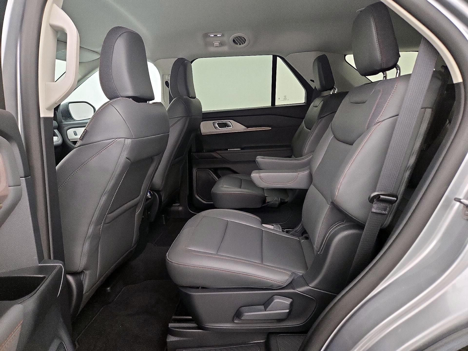 Thumbnail: 2025 Ford Explorer - 20