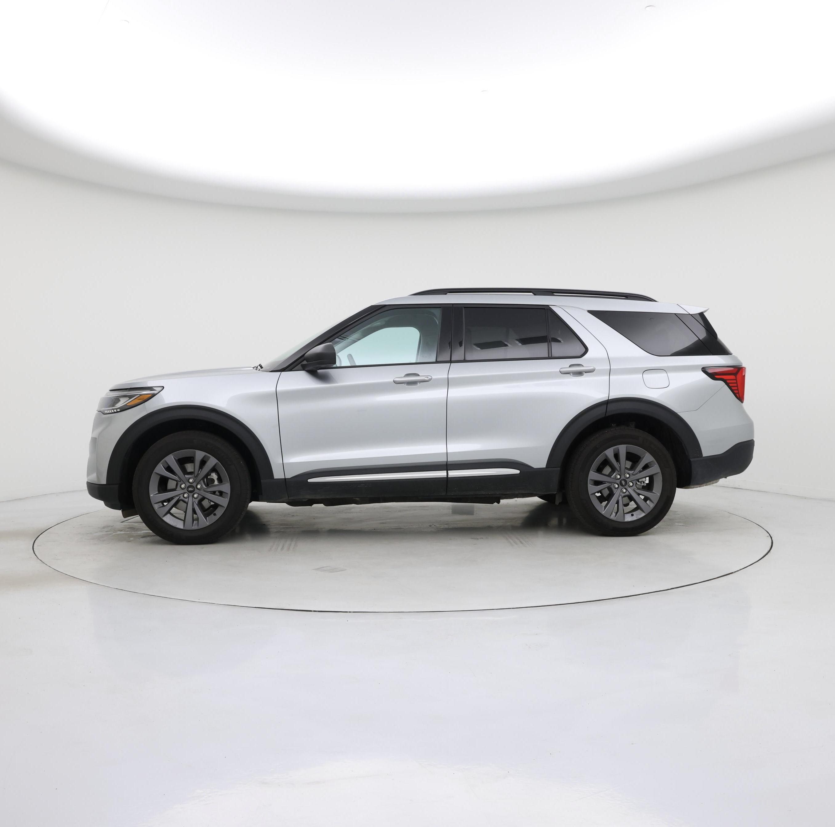 Thumbnail: 2025 Ford Explorer - 3