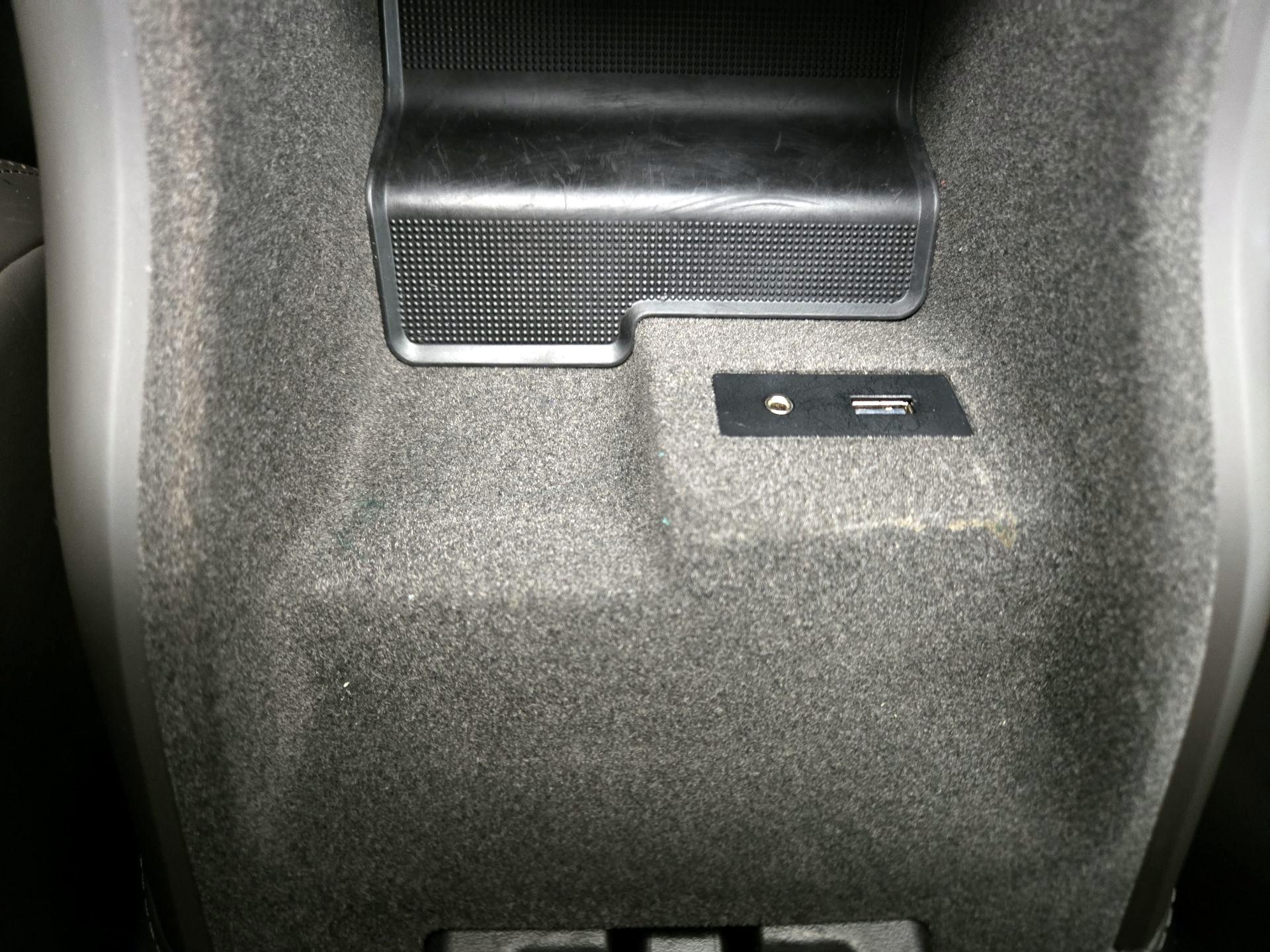 Thumbnail: 2016 Porsche Cayenne - 18