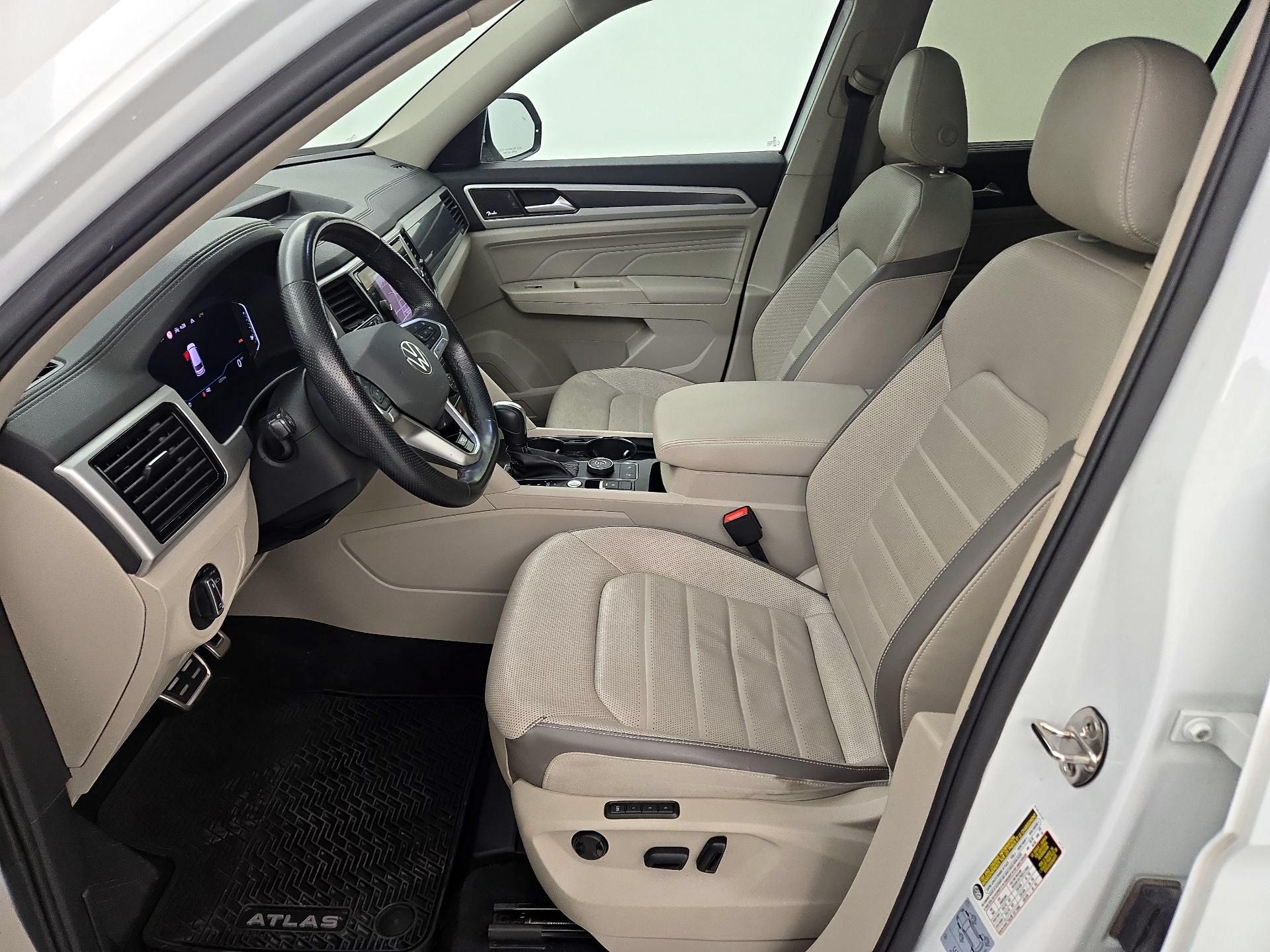 Thumbnail: 2021 Volkswagen Atlas - 11