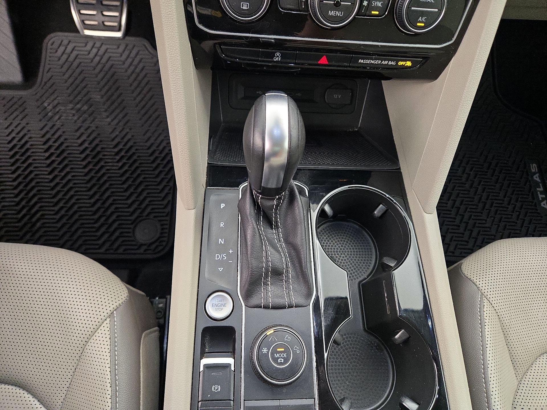 Thumbnail: 2021 Volkswagen Atlas - 18