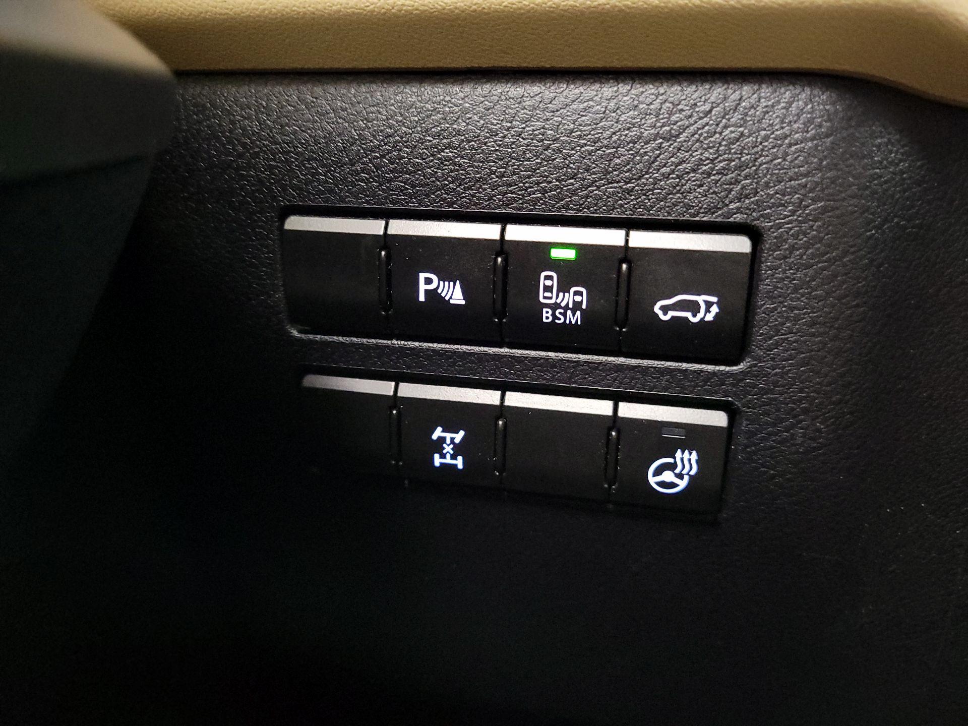 Thumbnail: 2016 Lexus NX - 13