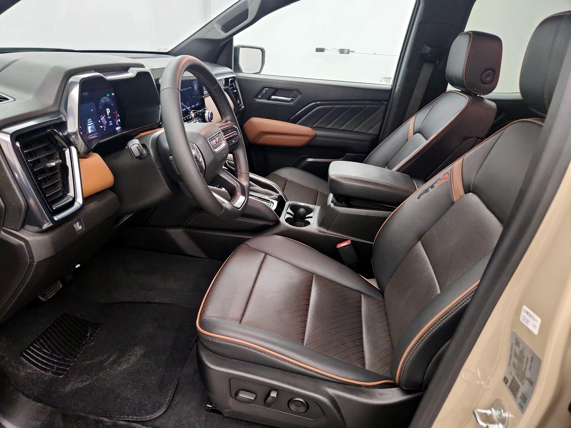 Thumbnail: 2024 GMC Canyon - 11