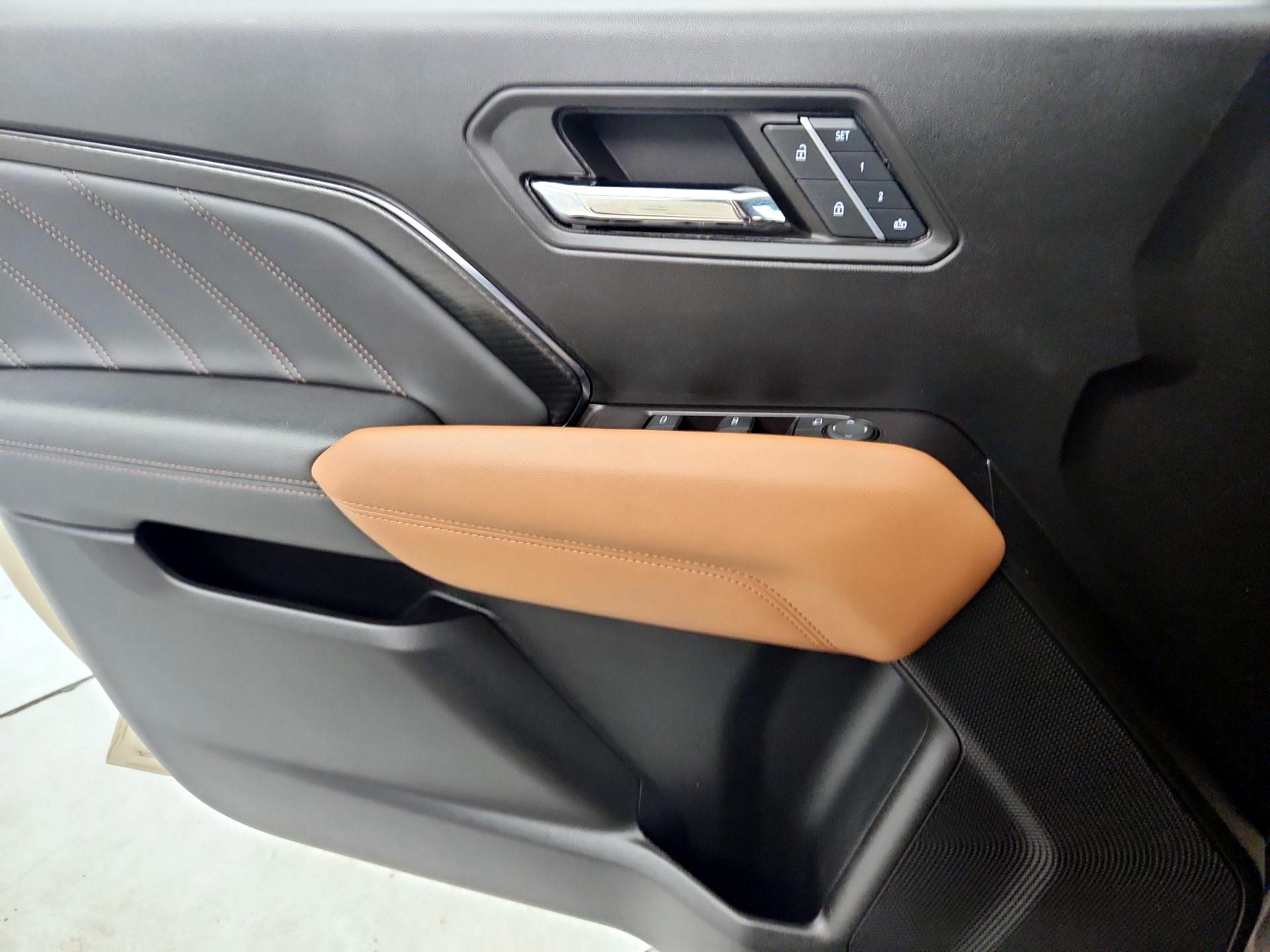 Thumbnail: 2024 GMC Canyon - 12