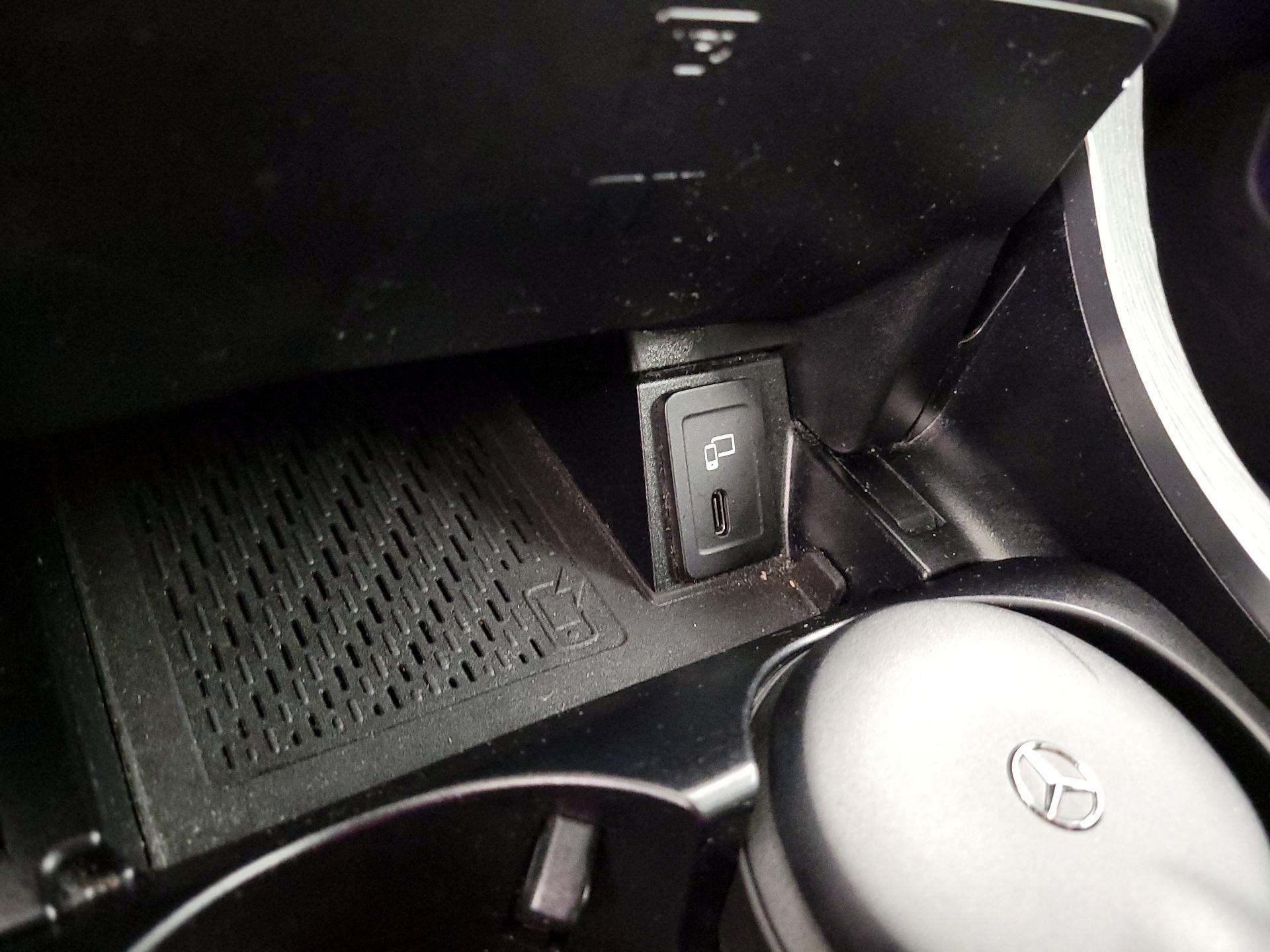 Thumbnail: 2020 Mercedes-Benz GLC - 17