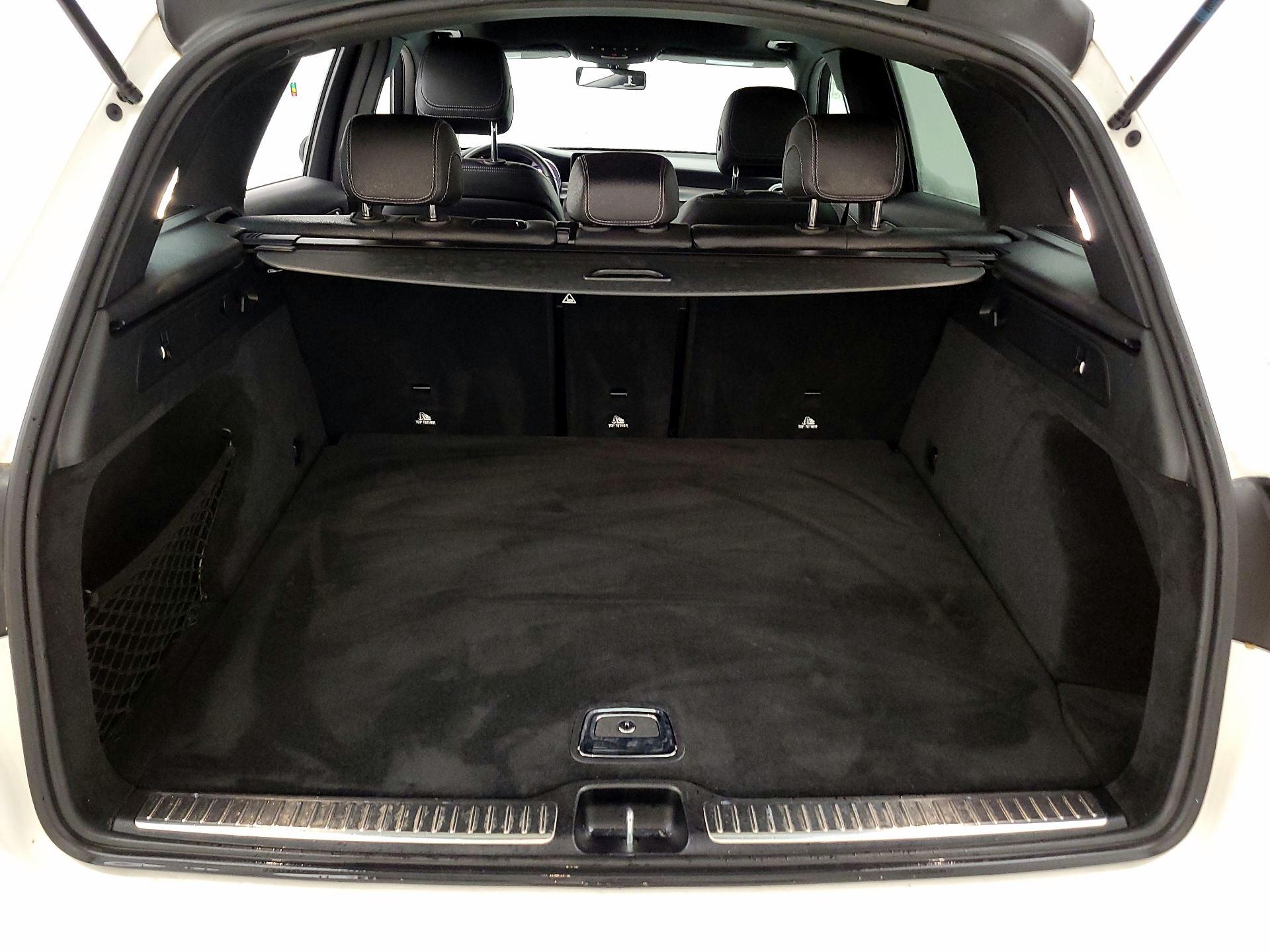 Thumbnail: 2020 Mercedes-Benz GLC - 19