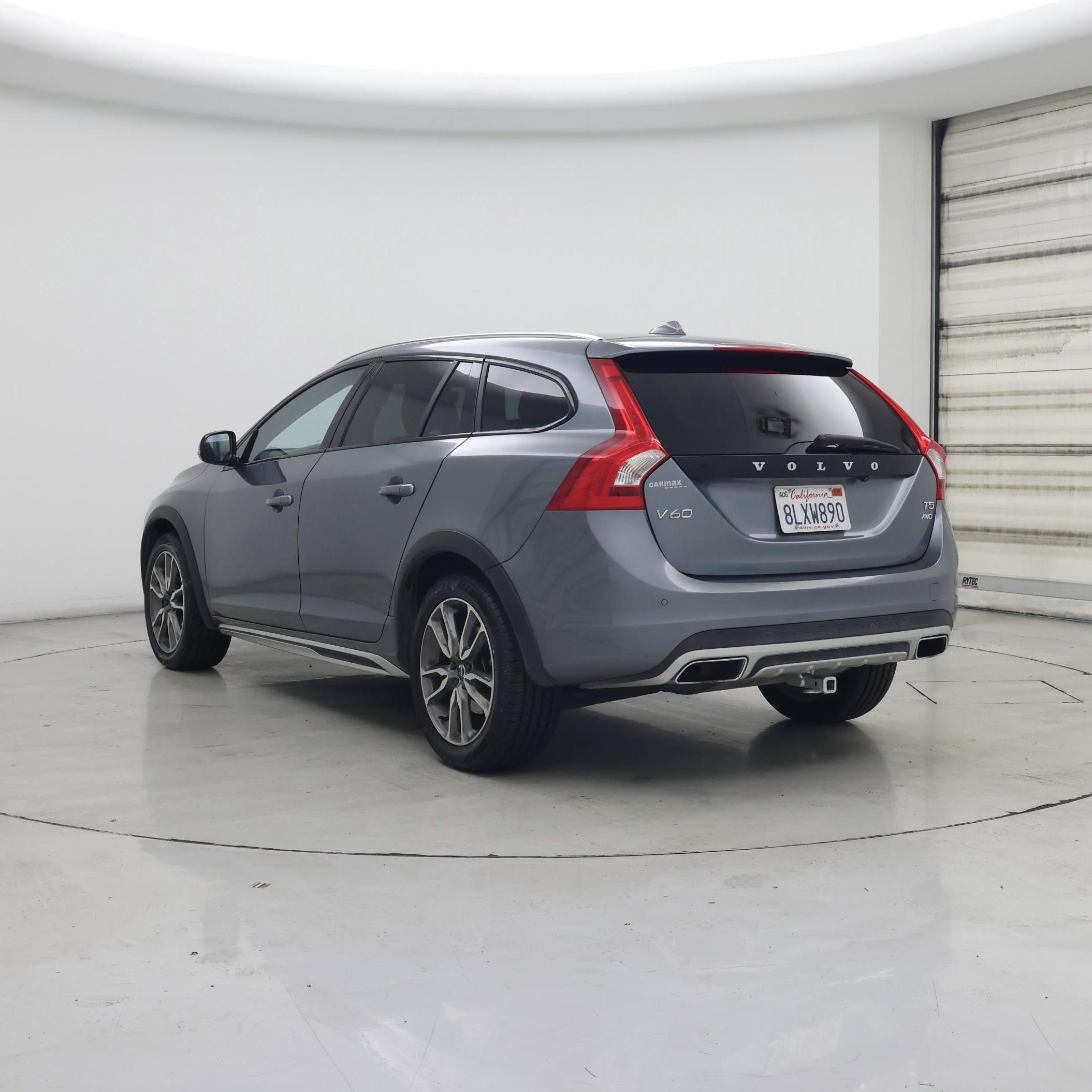 Thumbnail: 2018 Volvo S60 - 2