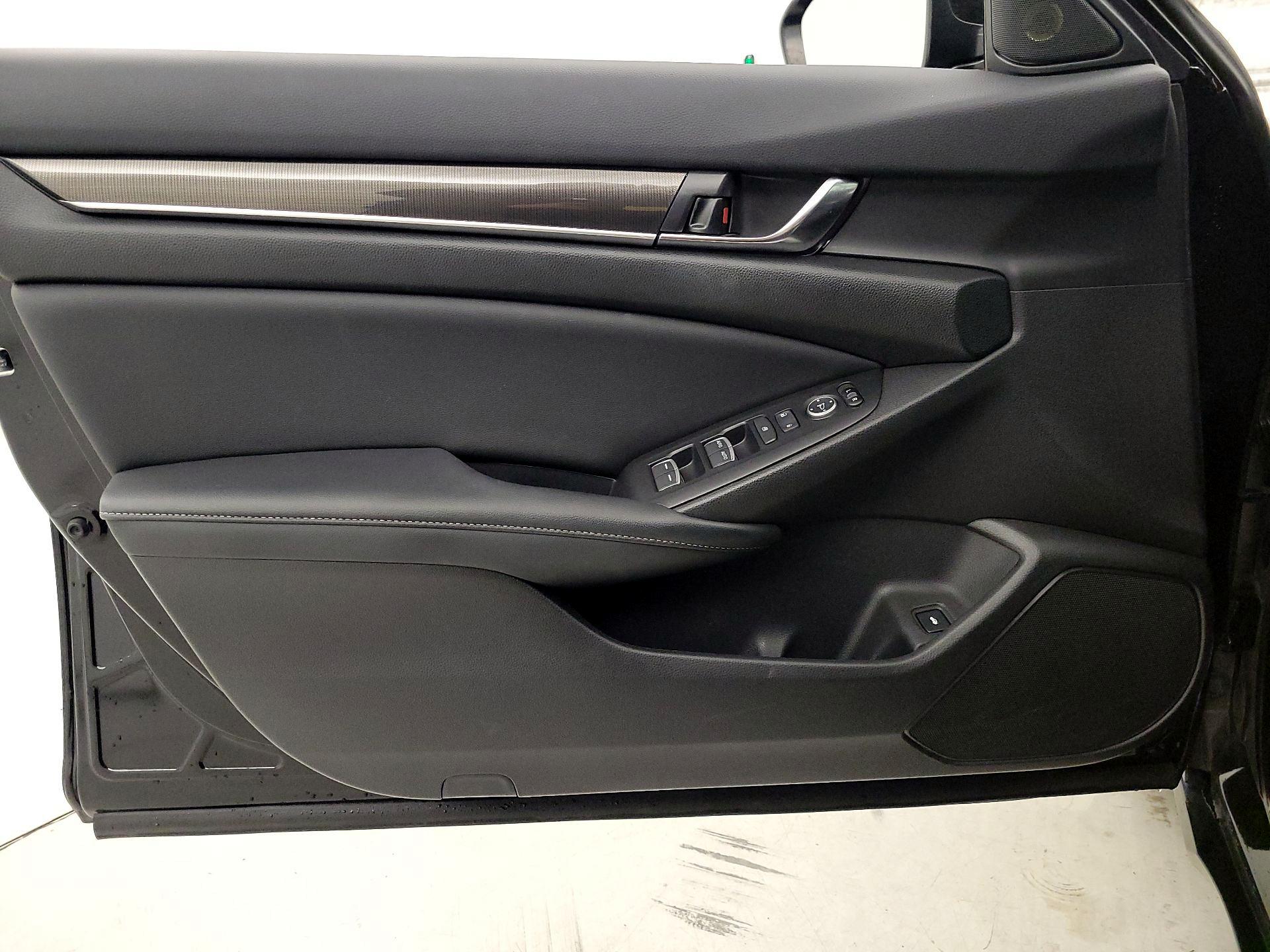 Thumbnail: 2022 Honda Accord - 12