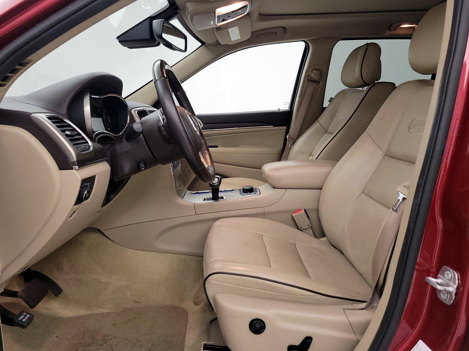 Thumbnail: 2014 Jeep Grand Cherokee - 11