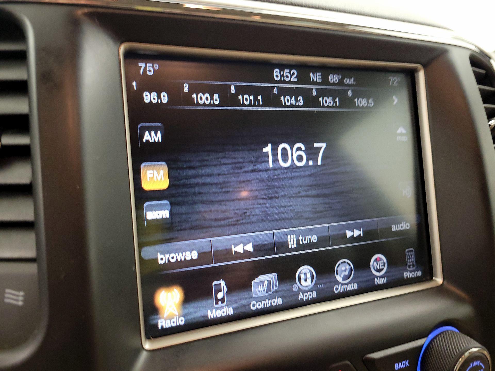 Thumbnail: 2014 Jeep Grand Cherokee - 15