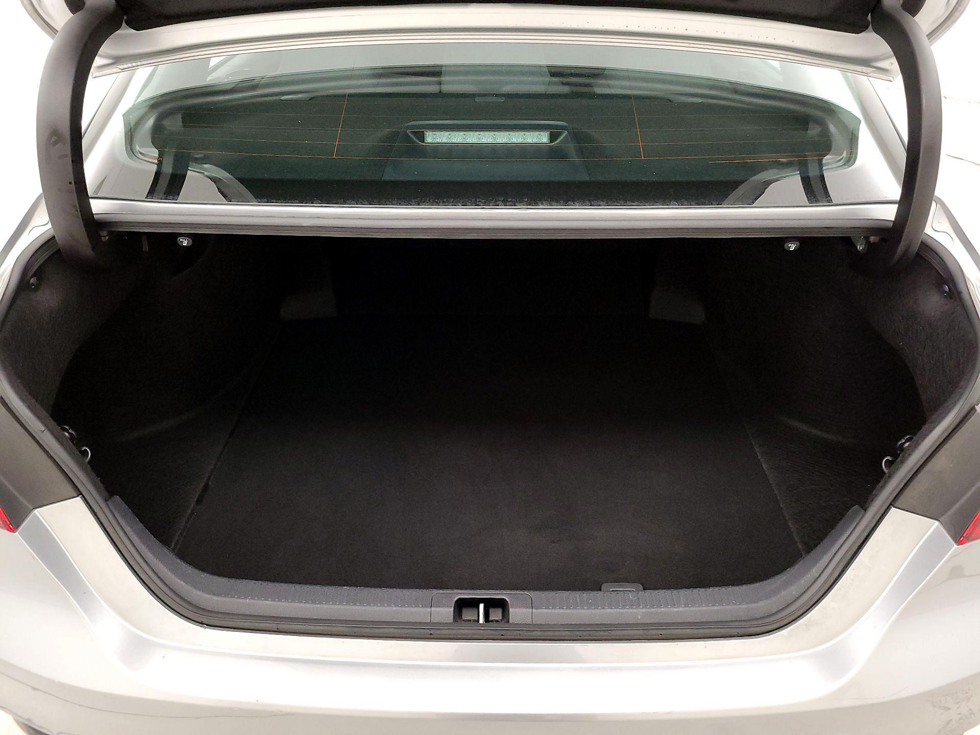 Thumbnail: 2023 Toyota Camry - 19