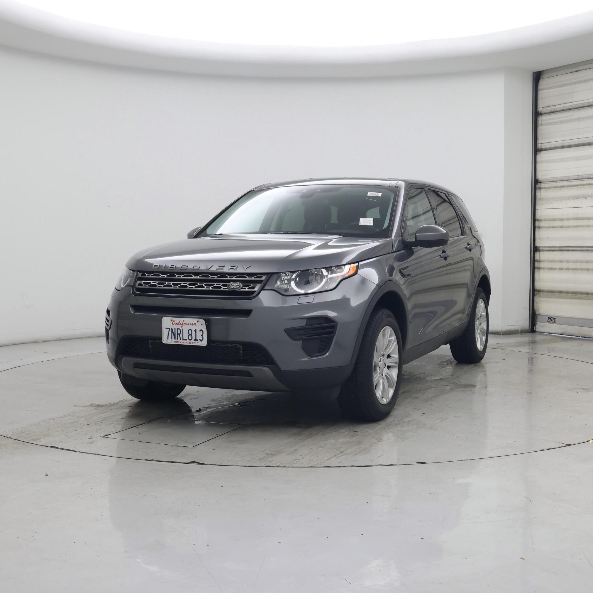 Thumbnail: 2016 Land Rover Discovery Sport - 4