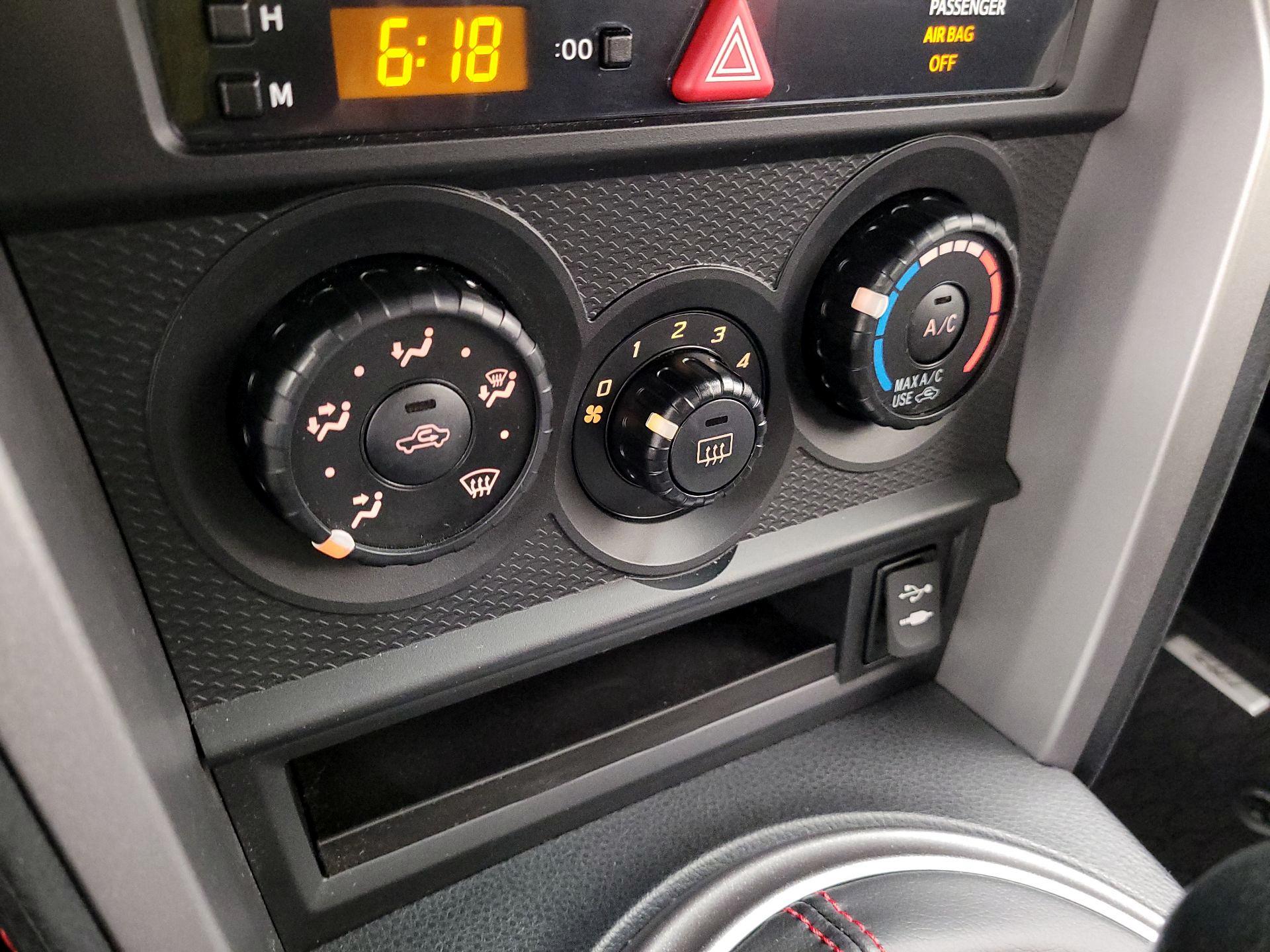 Thumbnail: 2014 Scion FR-S - 14