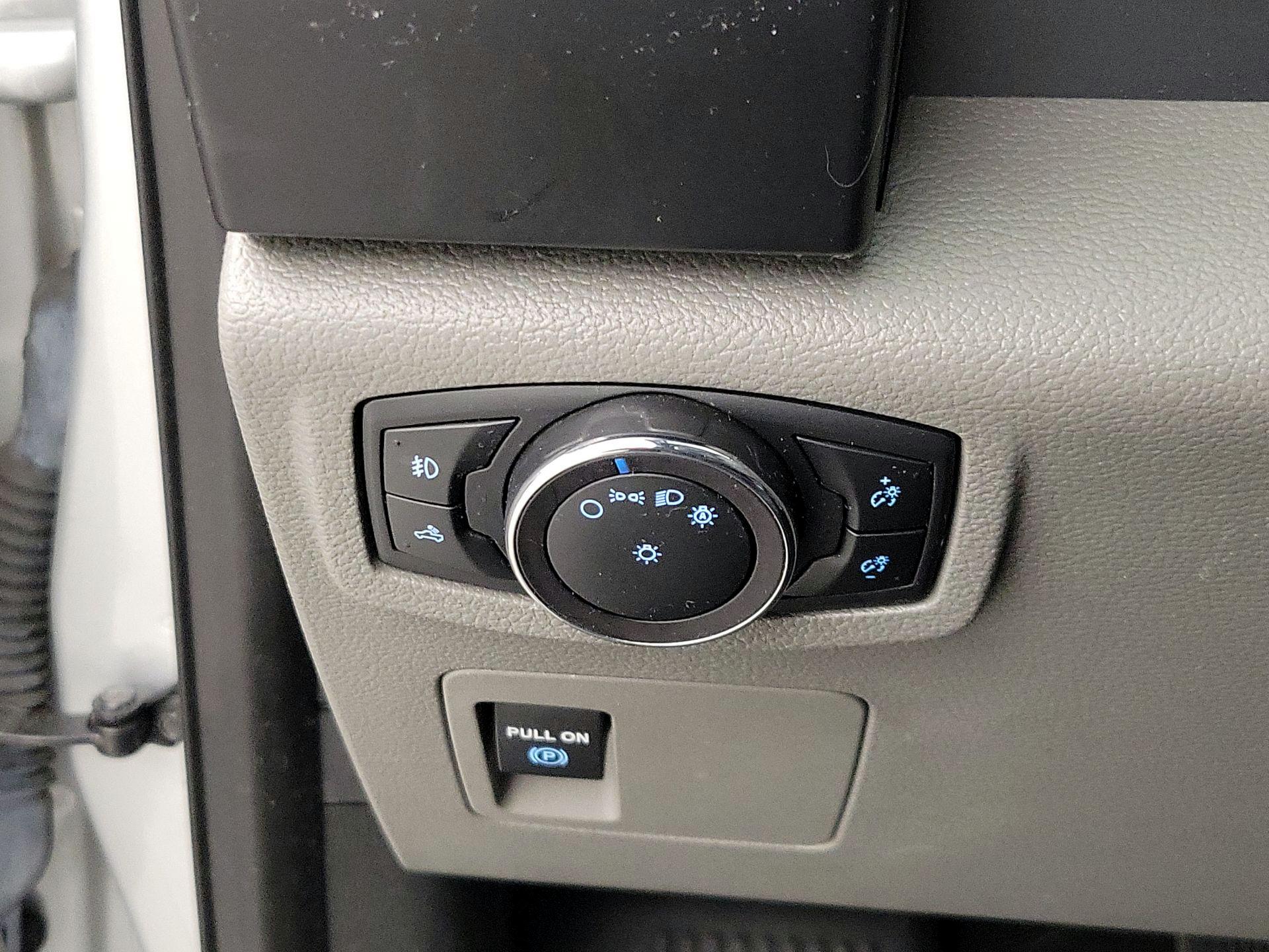 Thumbnail: 2018 Ford F-150 - 13