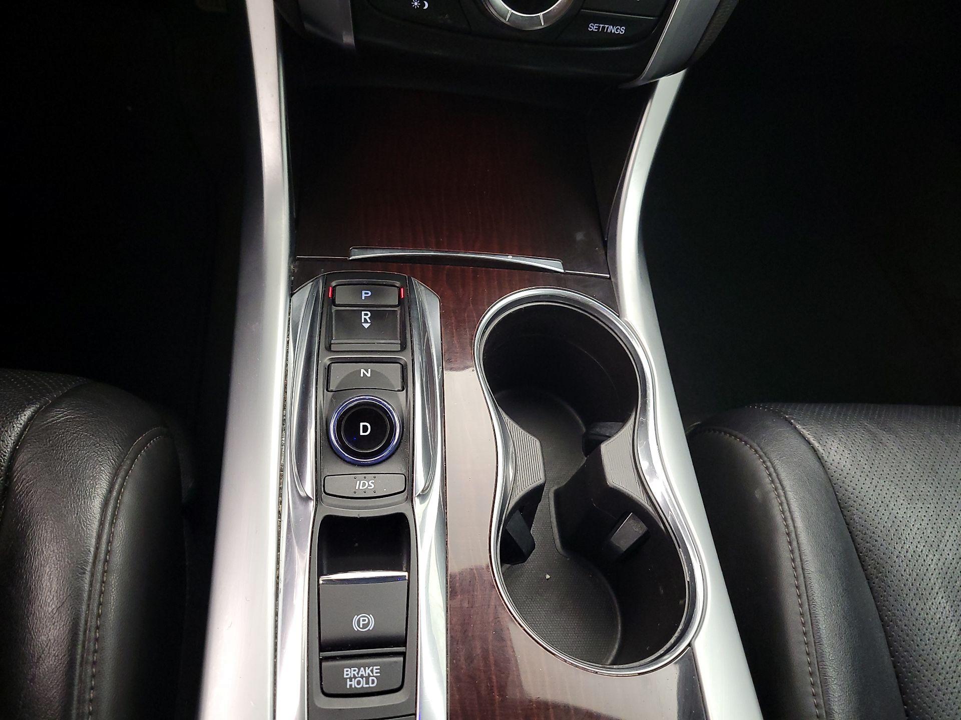 Thumbnail: 2015 Acura TLX - 17