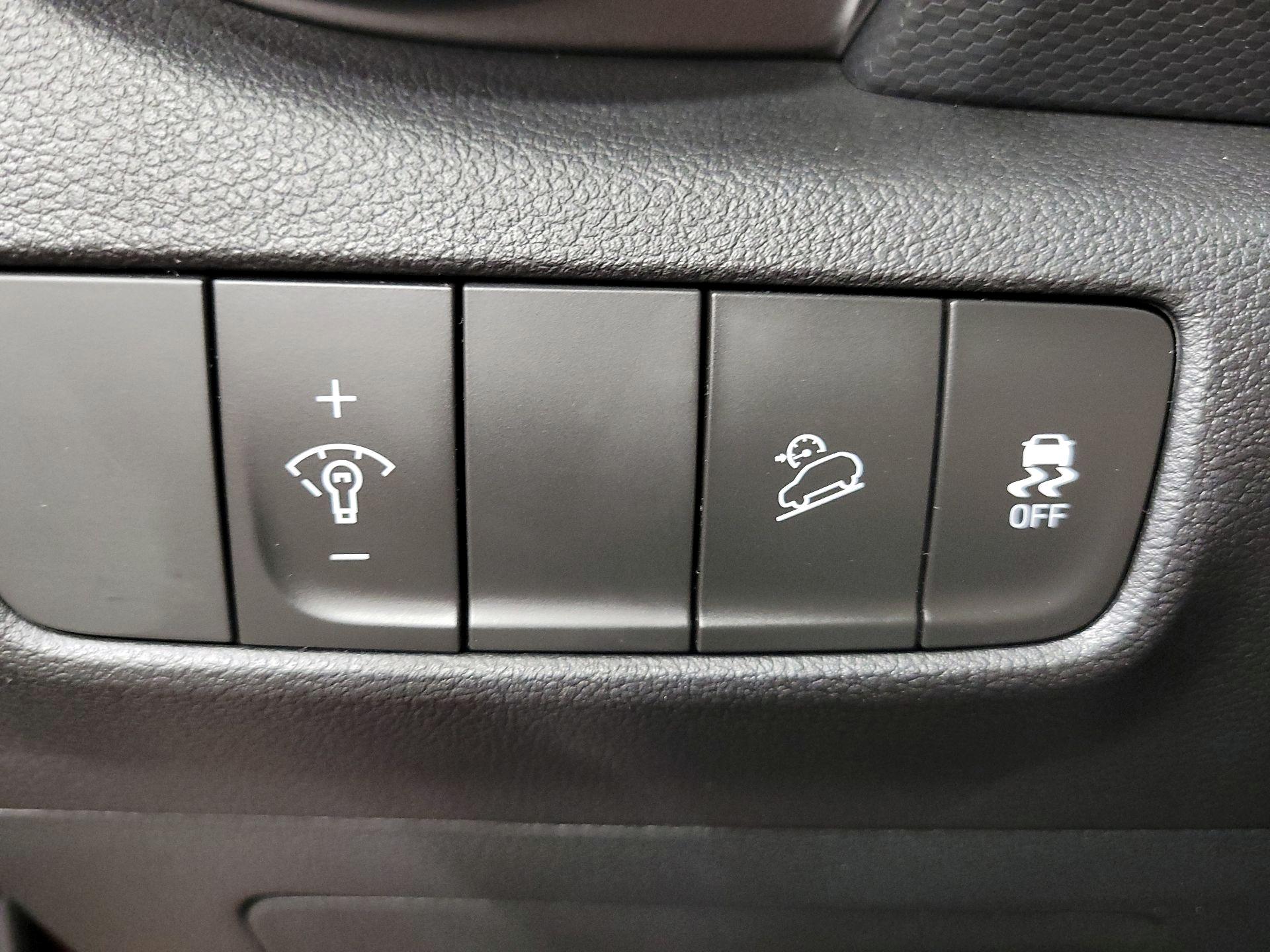 Thumbnail: 2023 Hyundai Kona - 13