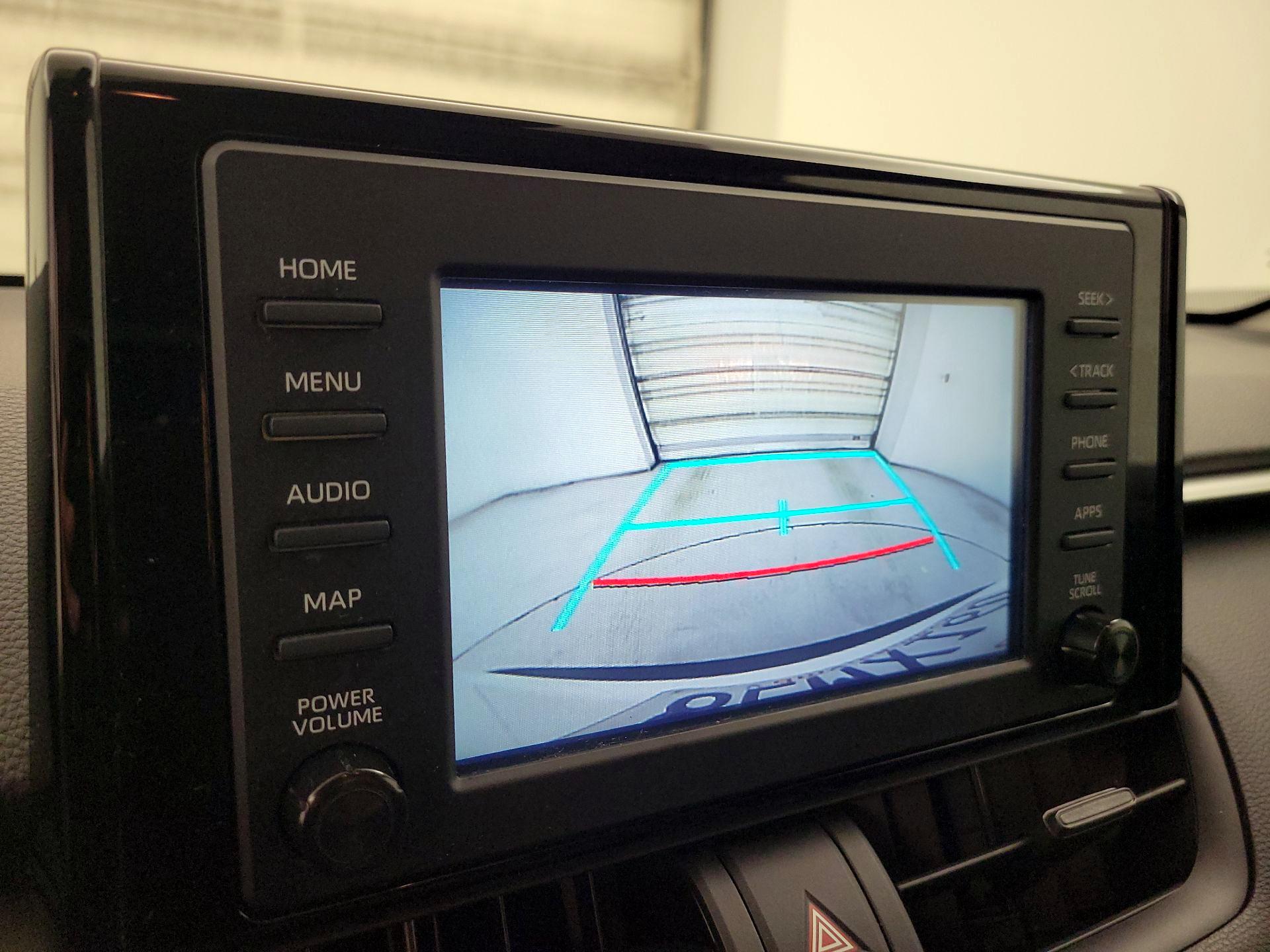 Thumbnail: 2019 Toyota RAV4 - 14